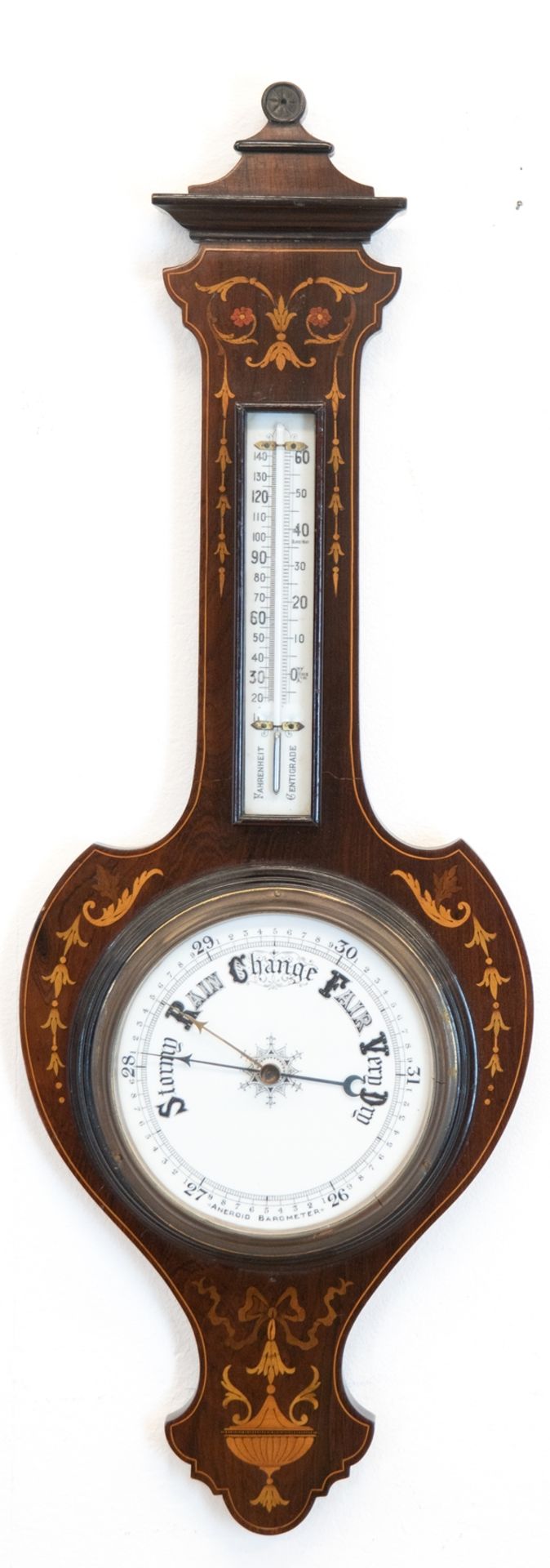 Wetterstation, England 19. Jh., Mahagoni, intarsiert, mit Aneroid-Barometer und Thermometer mit Que