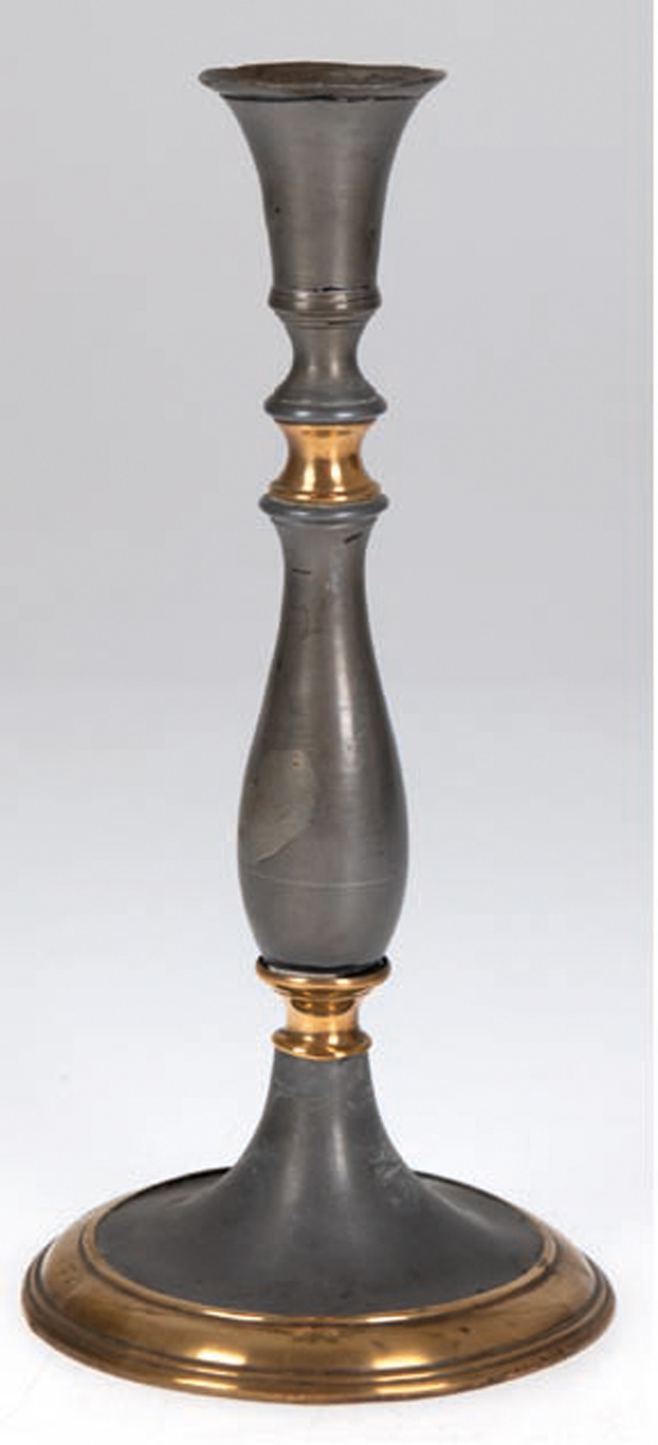 Biedermeier-Kerzenleuchter, Zinn, mit Messingmontur, Gebrauchspuren, H. 24,5 cm