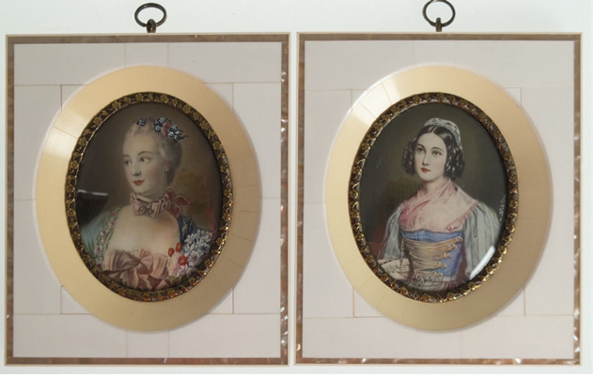 2 Miniaturen "Auguste Strobl" nach Stieler und "Madame Pompadour", nach Boucher, jeweils oval im Be