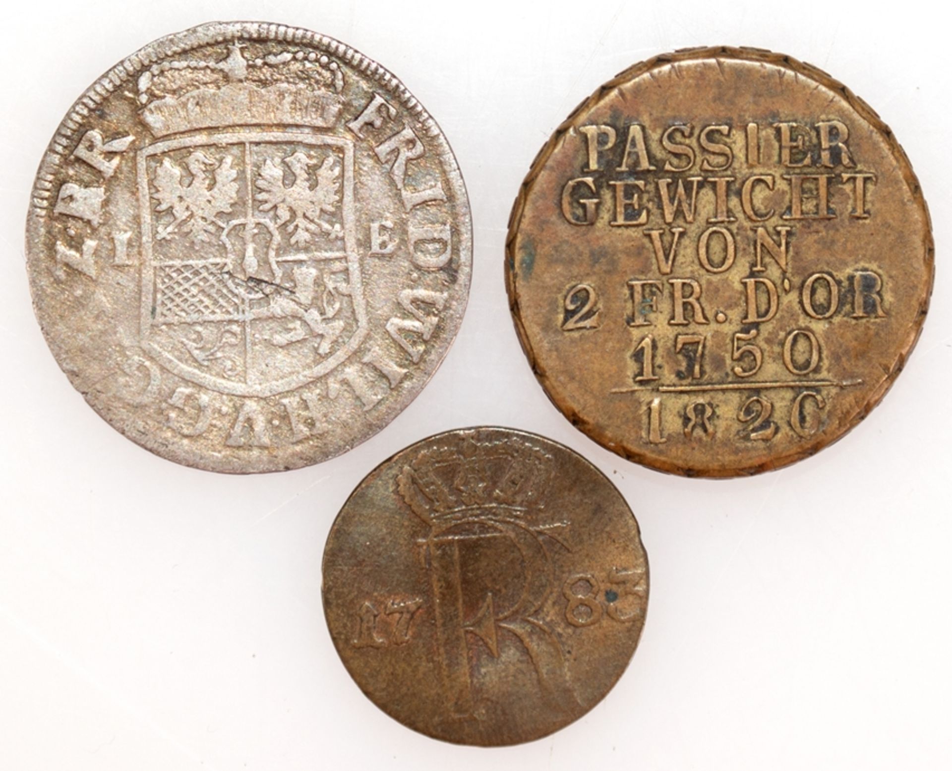 1/3 Reichsthaler 1687 Brandenburg, 1 Passiergewicht von 2. FR. D´or 1750-1820 und 24 Einen Thaler 1