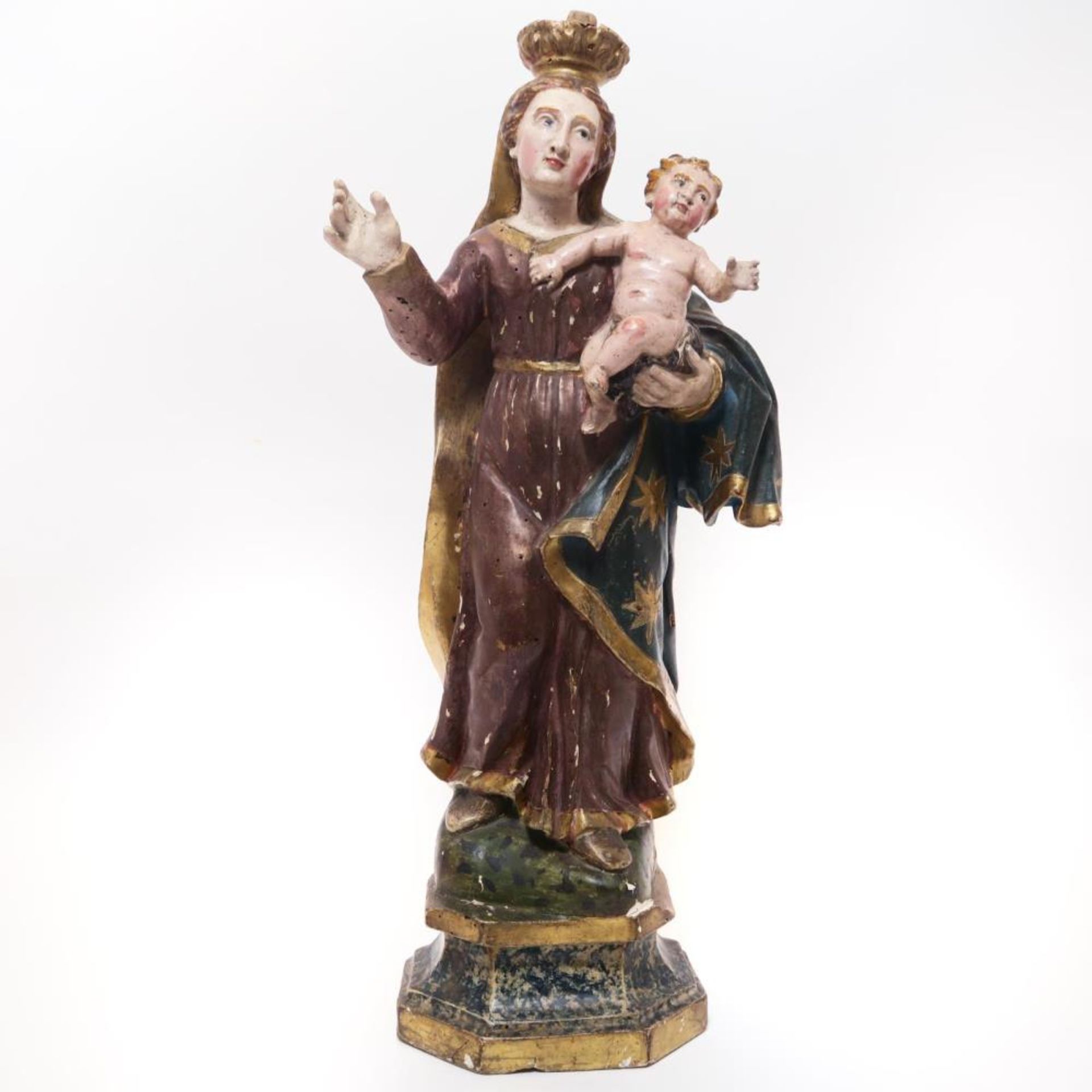 Madonna mit Kind. Holz, geschnitzt, Farb- und Goldfassung
