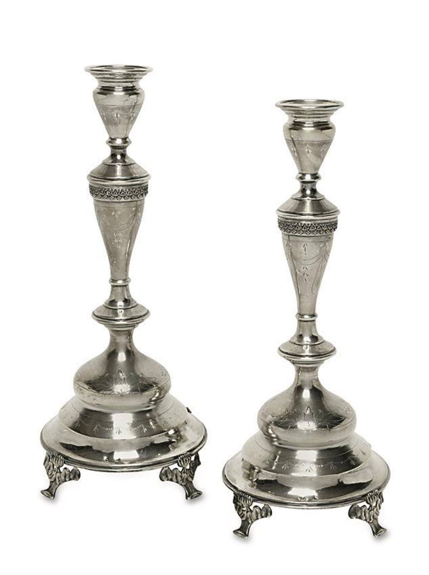 Ein Paar Kerzenleuchter. Wien, 1872-1922 | Silber.