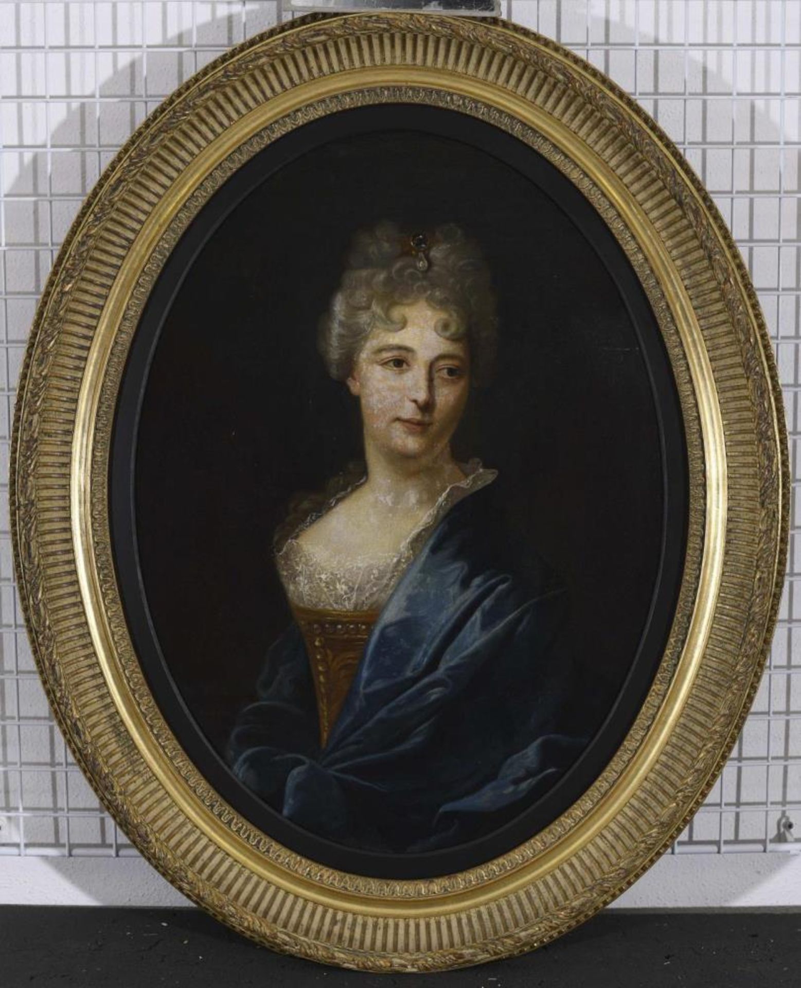 MIGNARD, PIERRE (MÖGLICHERWEISE NACH). Porträt einer Dame. Öl auf Lwd. - Image 4 of 4
