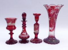 Konvolut aus Vase, Flakon, Pokal und Kerzenleuchter