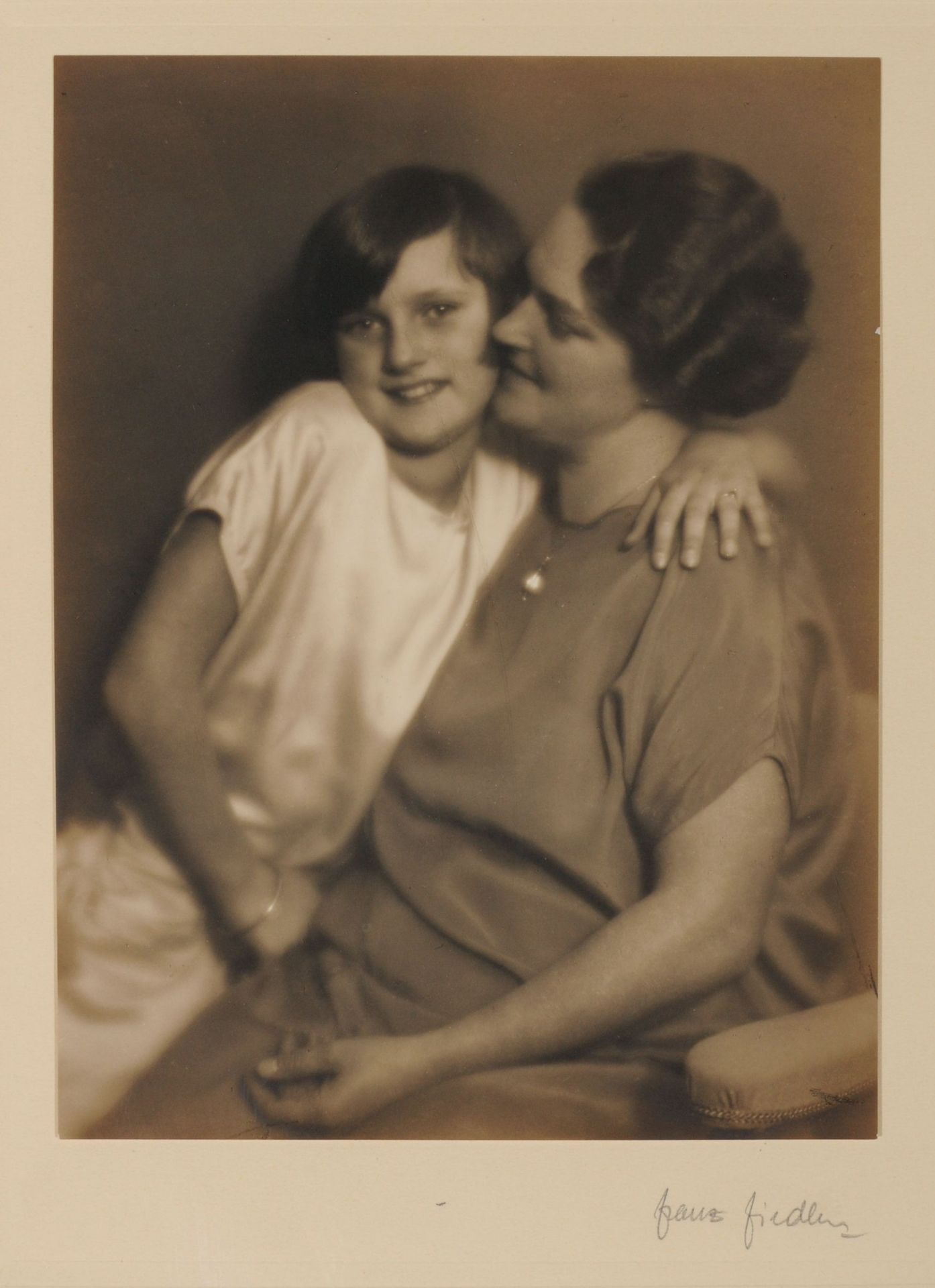 Franz Fiedler, Vier Porträts Elise und Renate Drescher. 1927/1928. - Bild 3 aus 4