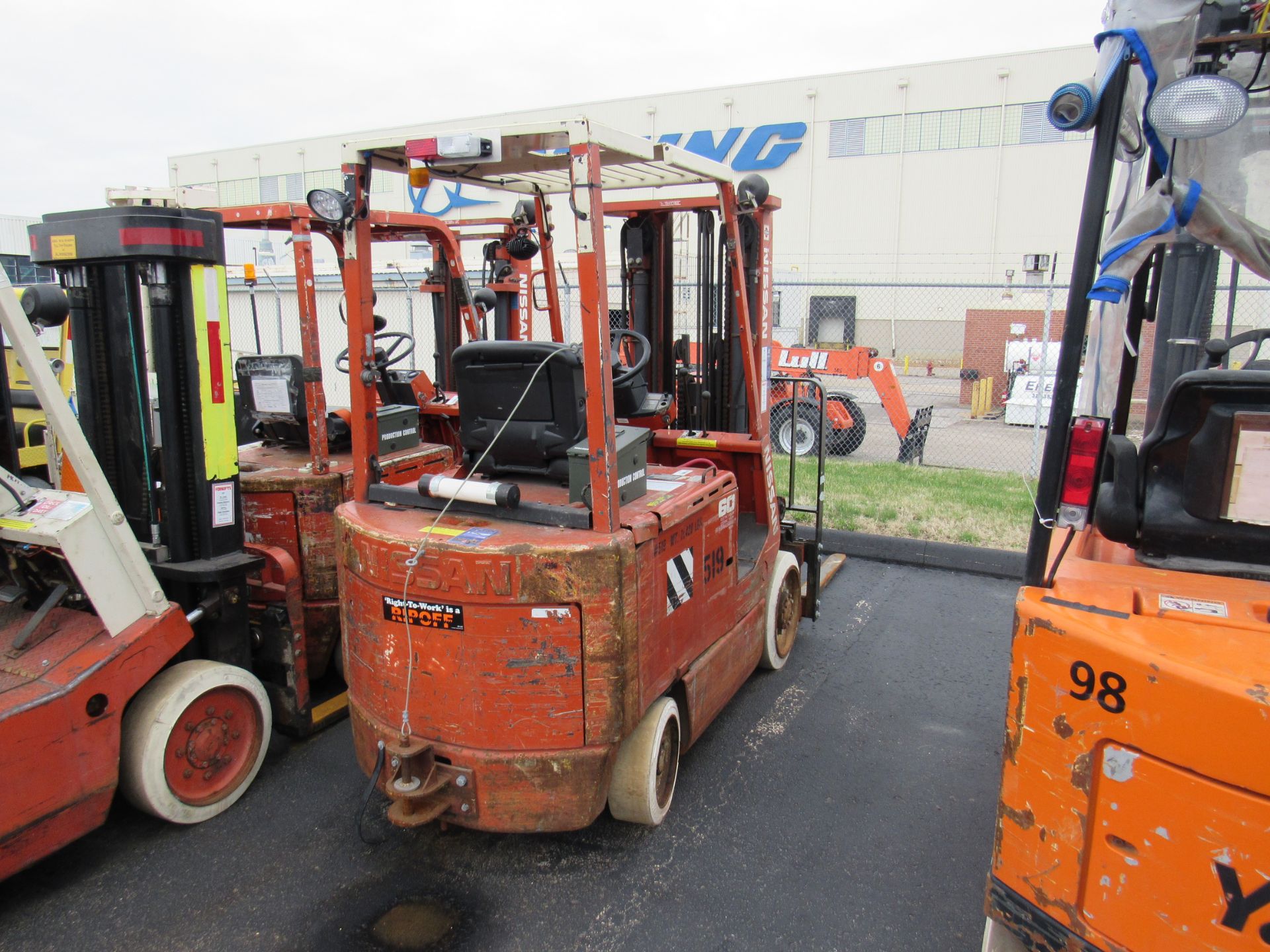 Nissan Forklift, Model #CDGMO, Type = EE, Max Lift Height = 187 Inches