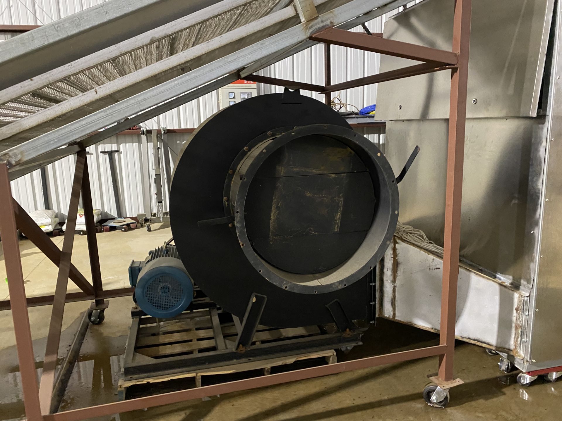 (Located in Laredo, TX) Agro Products Large Capacity Hemp Dryer, Model# 12M-5L, SS Drying Chamber w/ - Image 3 of 8