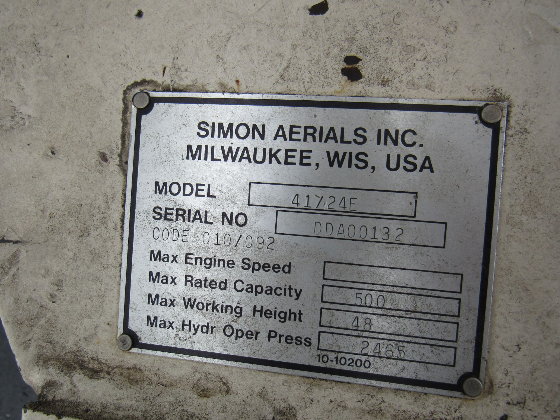 Simon Aerials Man Lift, Lift Capacity = 500 Lb, Model #41724E, S/N #DDA00132, Max Working Height = - Image 4 of 10