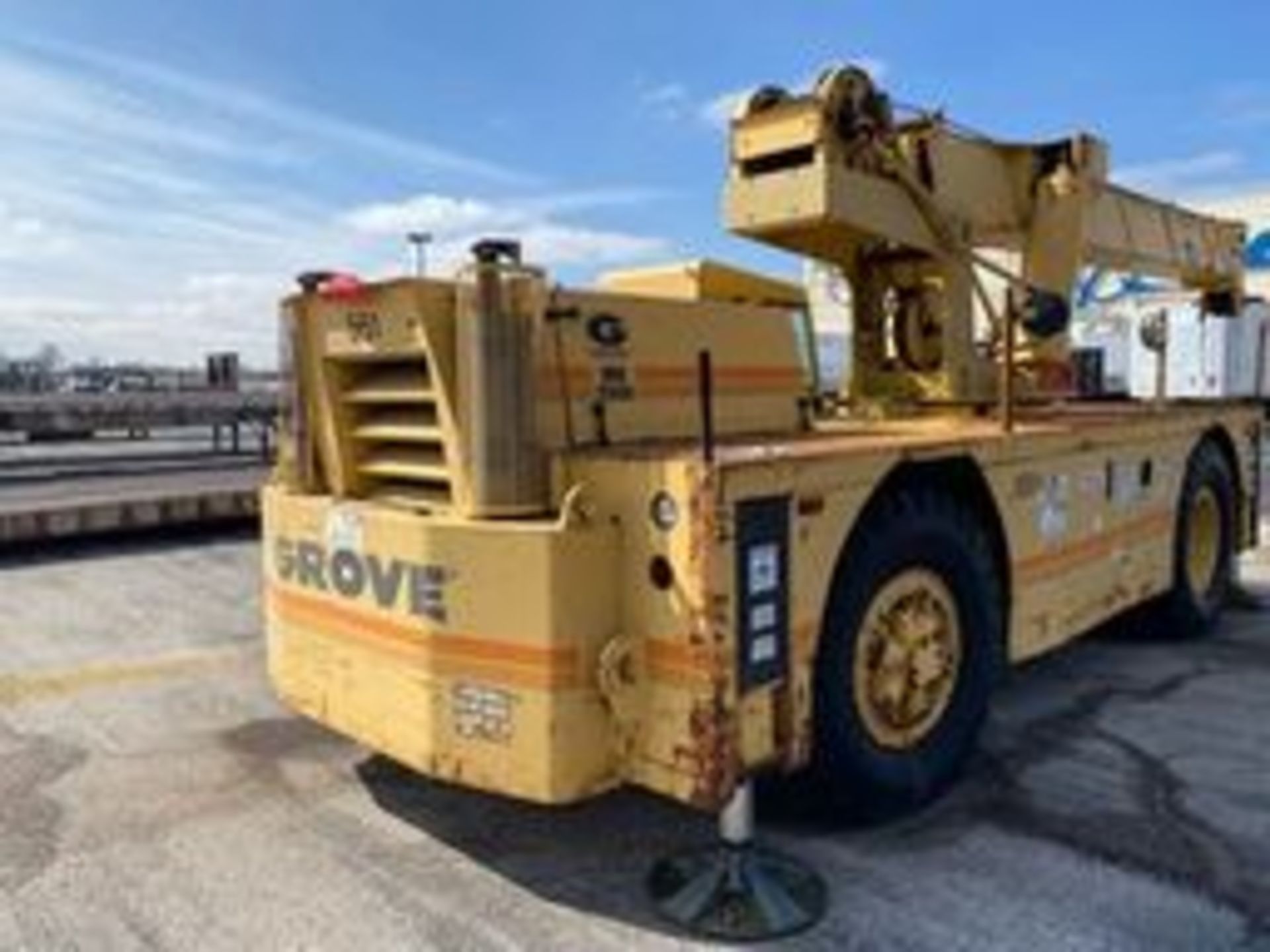 Grove Hydraulic Crane, Model #IND-2535, S/N #68378 - Image 9 of 16