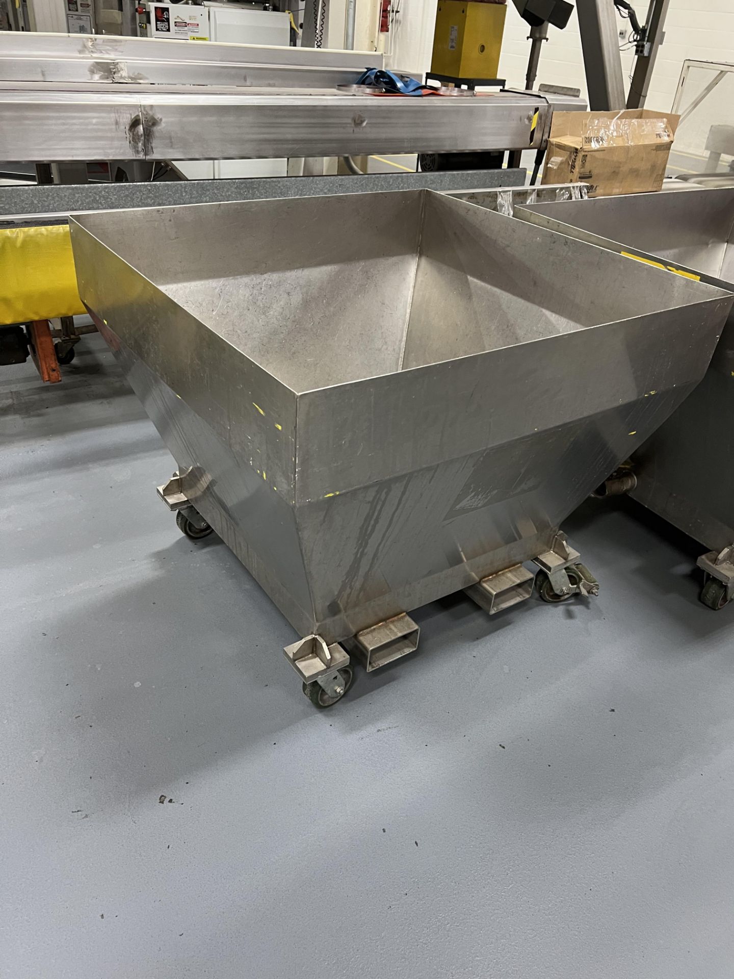 Stainless Tote on Casters, Removal/Loading Fee $100