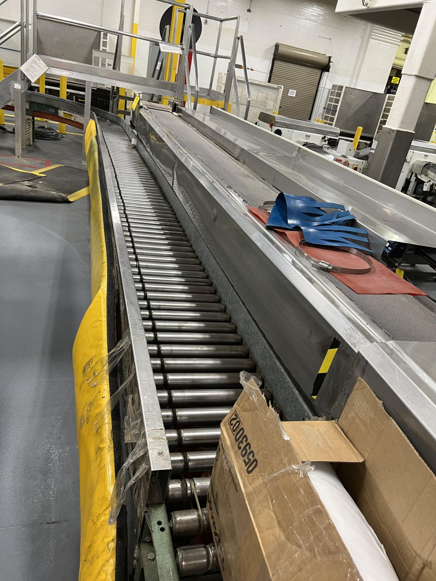 Roller and Packoff Conveyor Section, Removal/Loading Fee $500 - Image 2 of 2