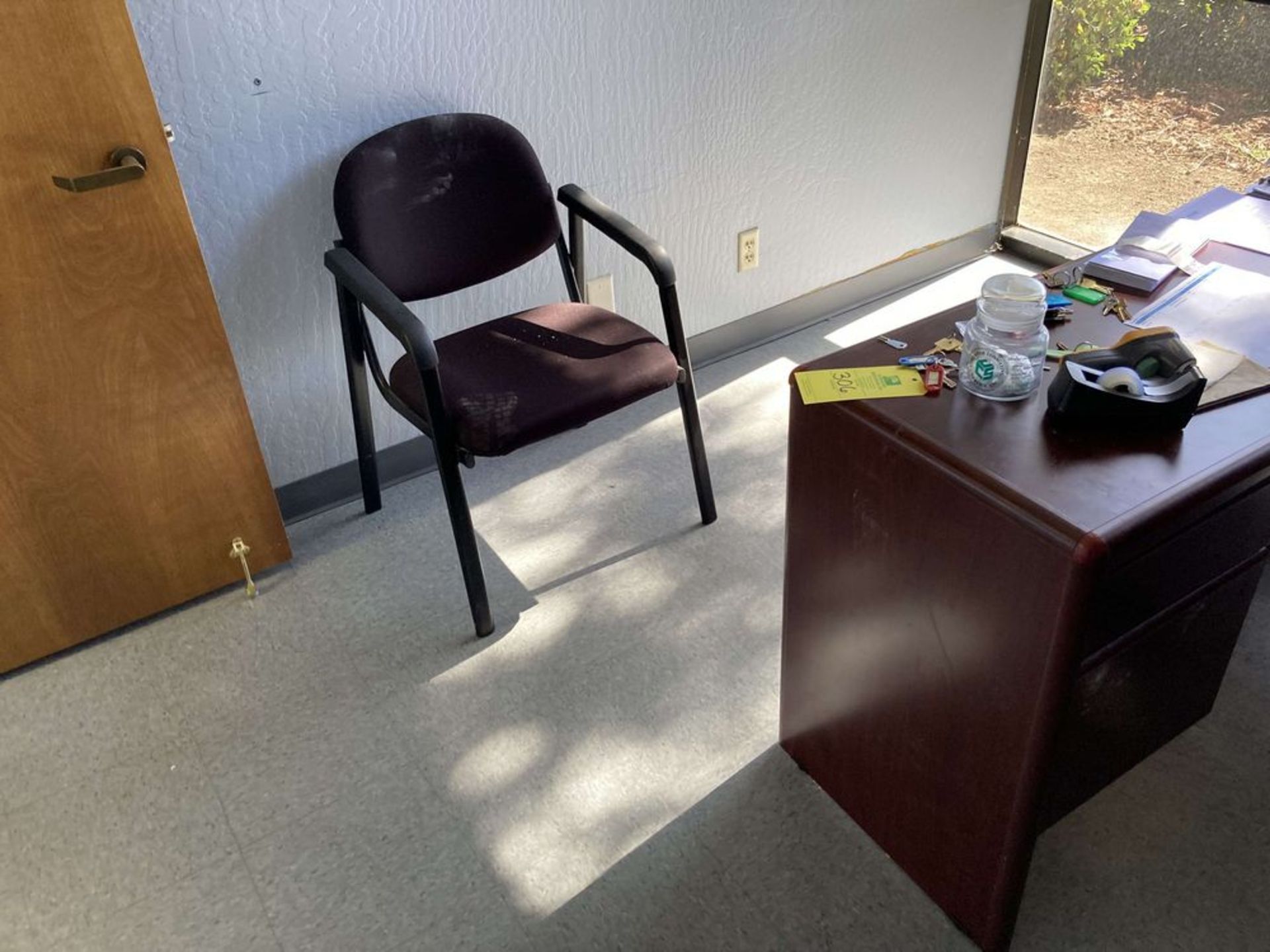 LOT of office, desk , book shelf and office chair. ***RIGGING FEE of $150 - Image 4 of 4