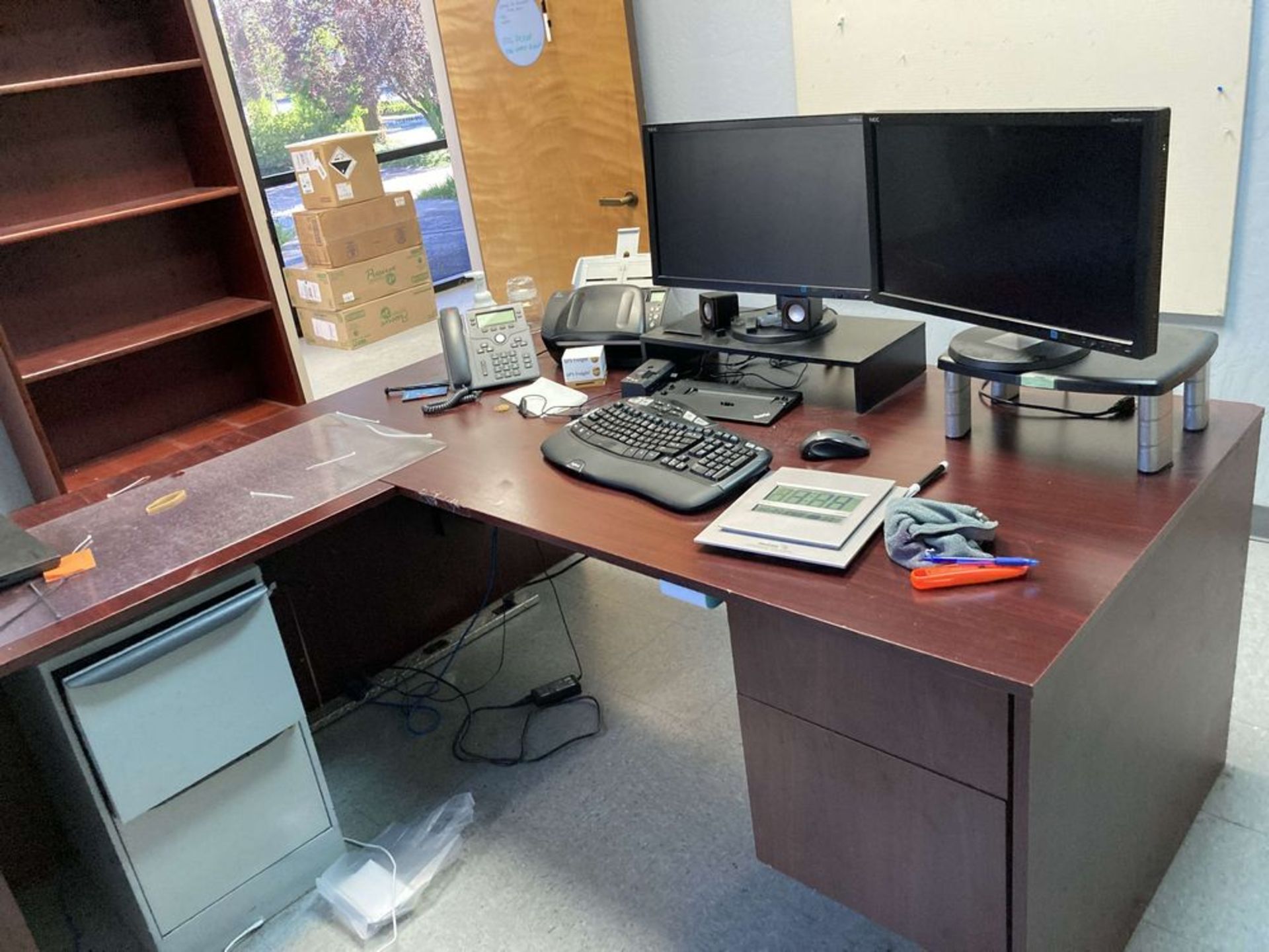 LOT of Content of Office, L-shape desk, 2- book shelf, 2- metal file cabinet, paper shredder, - Image 5 of 5