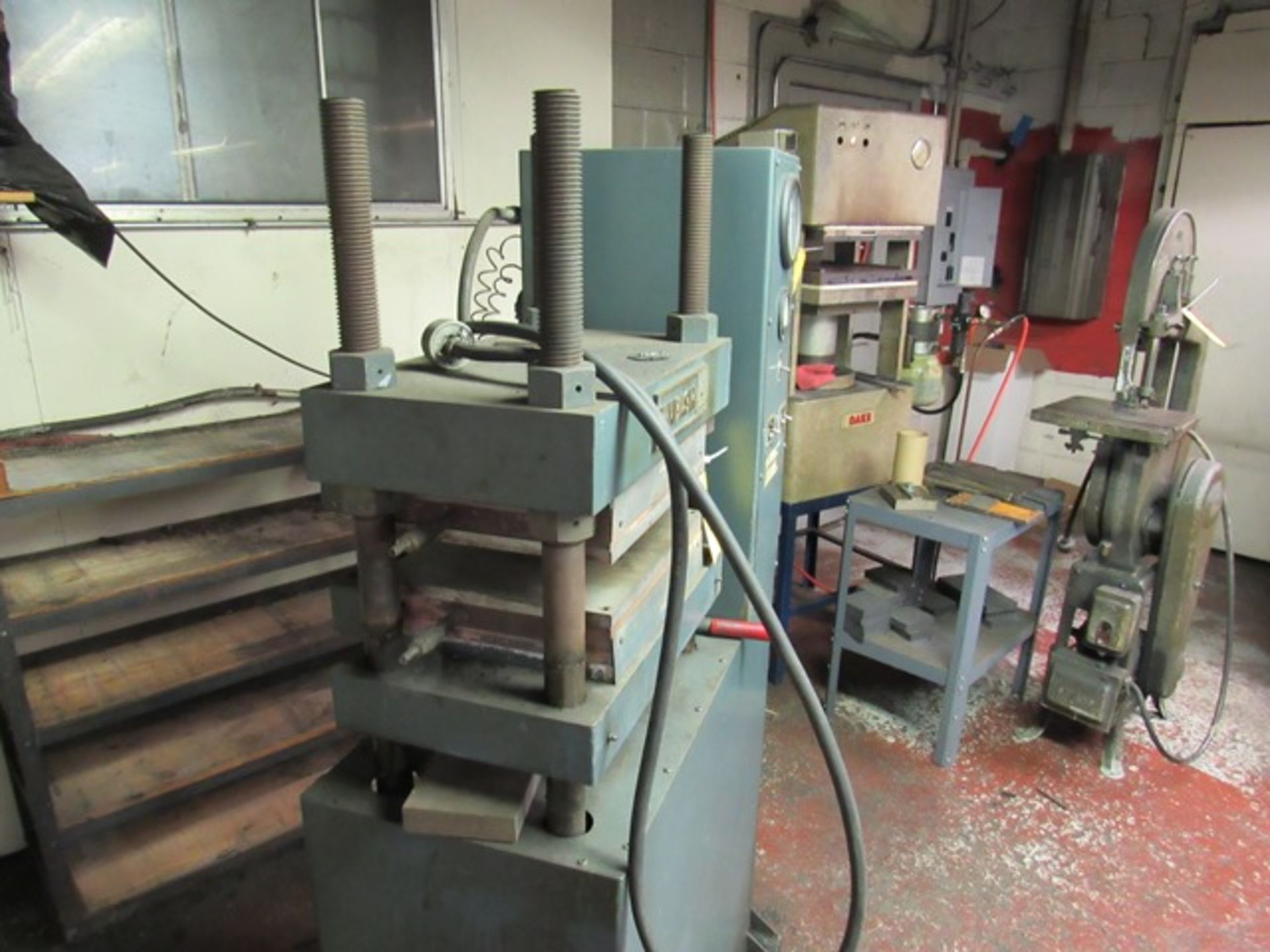 Wabash Hydraulic Press, Model #50-15-21, Volts 230, Hz 60, S/N #4933, Rigging Fee: $450 - Image 5 of 5