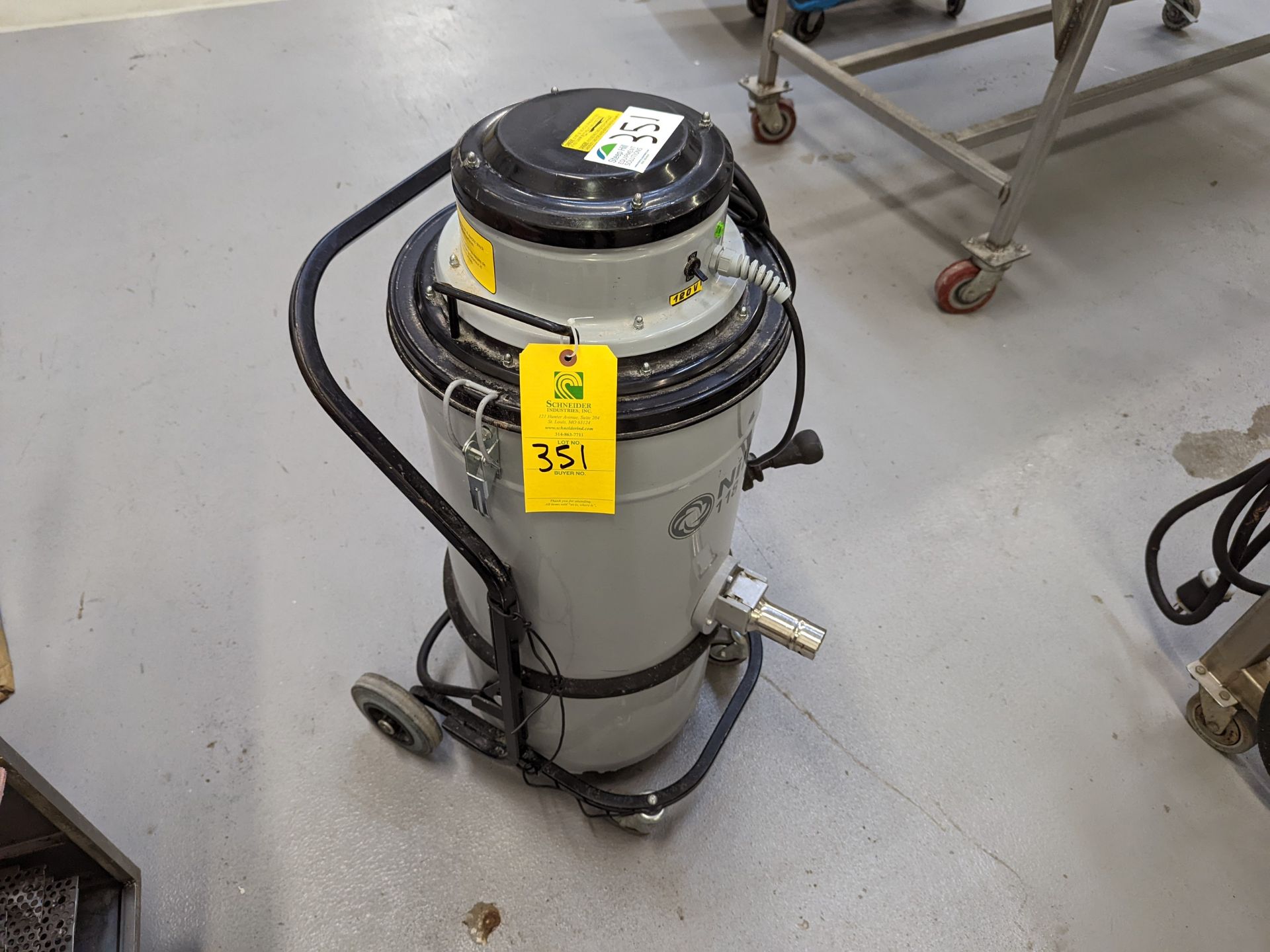 Nilfisk Model 118 Portable Dust Collector - Image 4 of 7