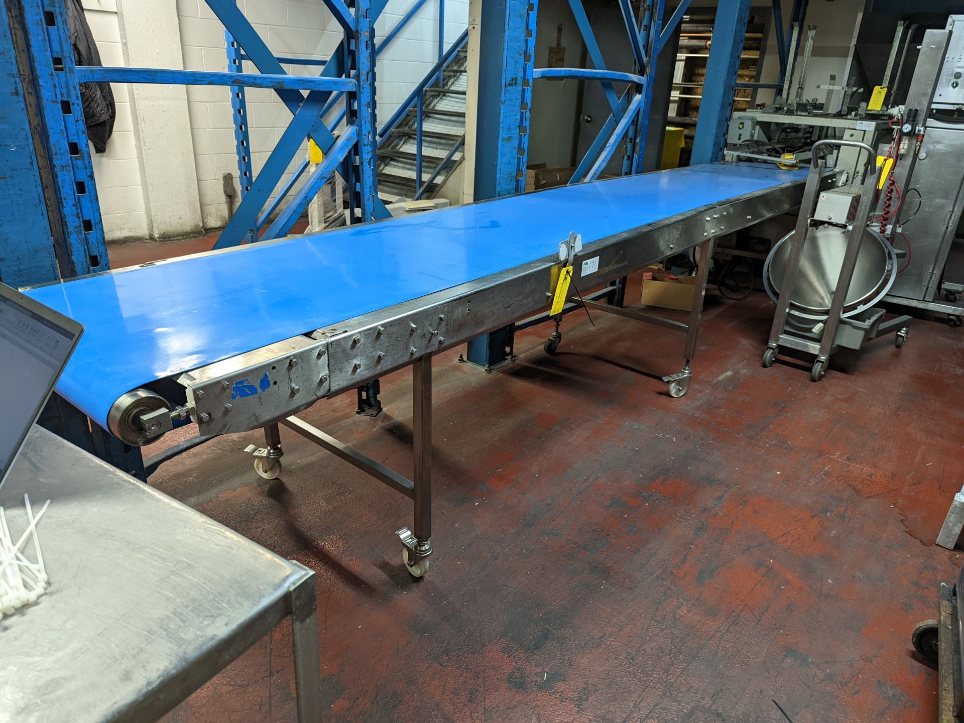 Blue Conveyor, Belt 187"L x 27" W, with VFD and 1/2HP motor