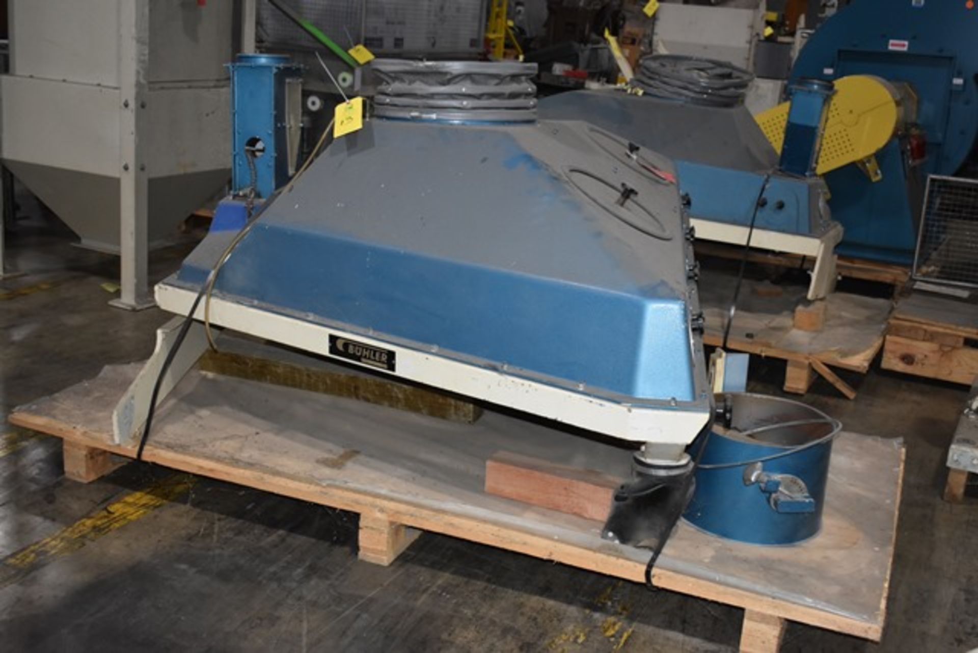 Buhler Vibrograder Gravity Feed Table. Rigging/Loading Fee: $50 - Image 3 of 3