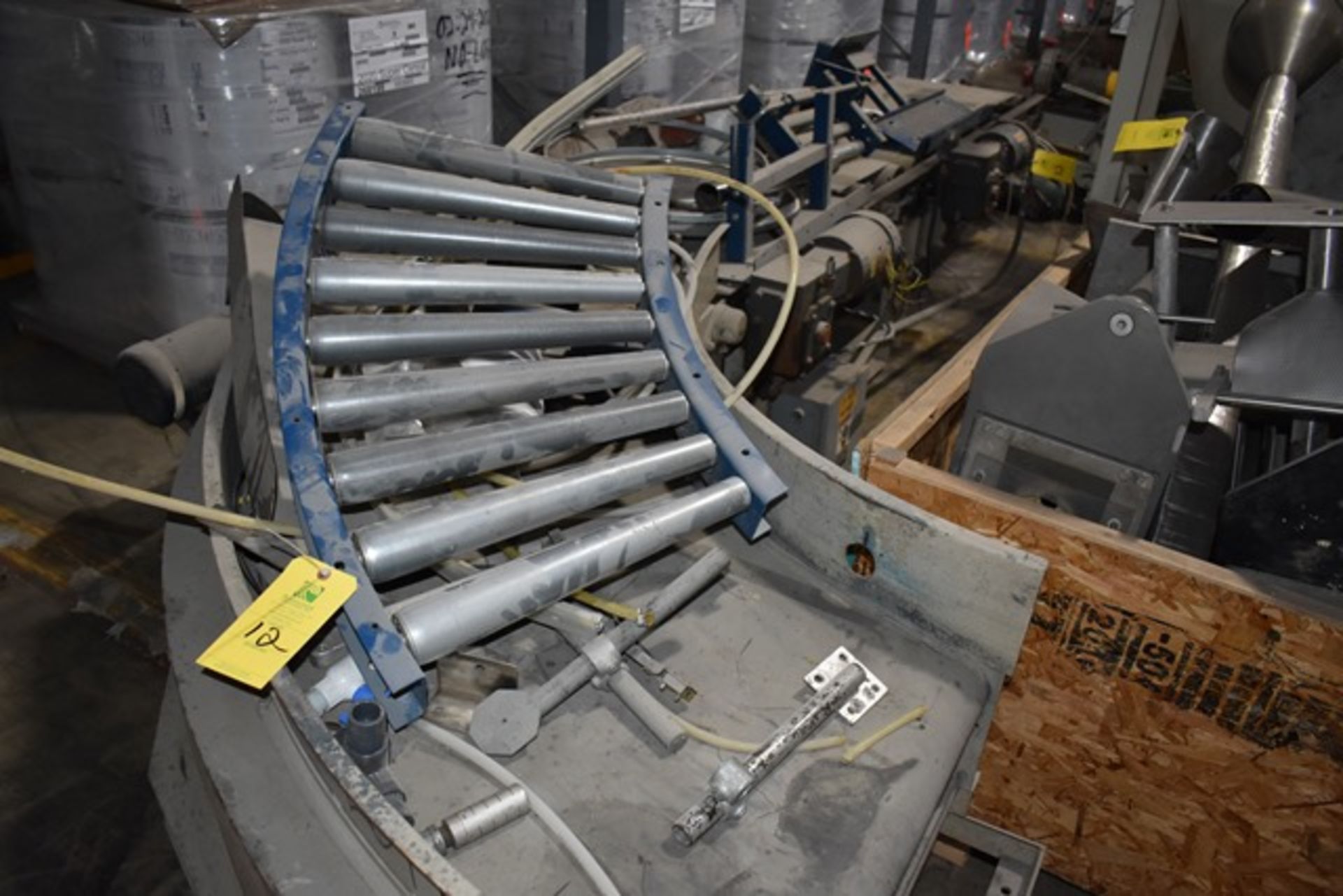 Portec Flowmaster Motorized Belt Conveyor w/90" bend, 22" W Belt x 15' L. Rigging/Loading Fee: $25 - Image 2 of 4