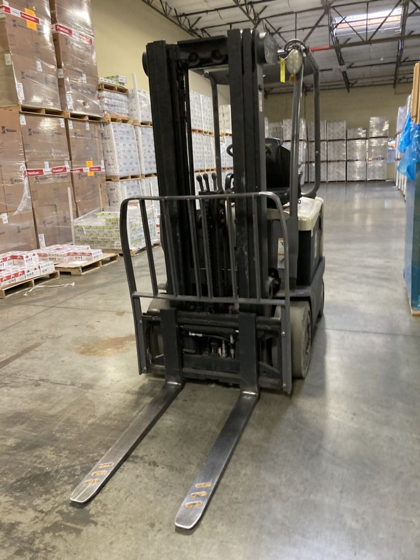 Crown electric fork truck with charger, model FC 4500 series, cascade side shifter 55F-SSS-A060, - Image 2 of 3