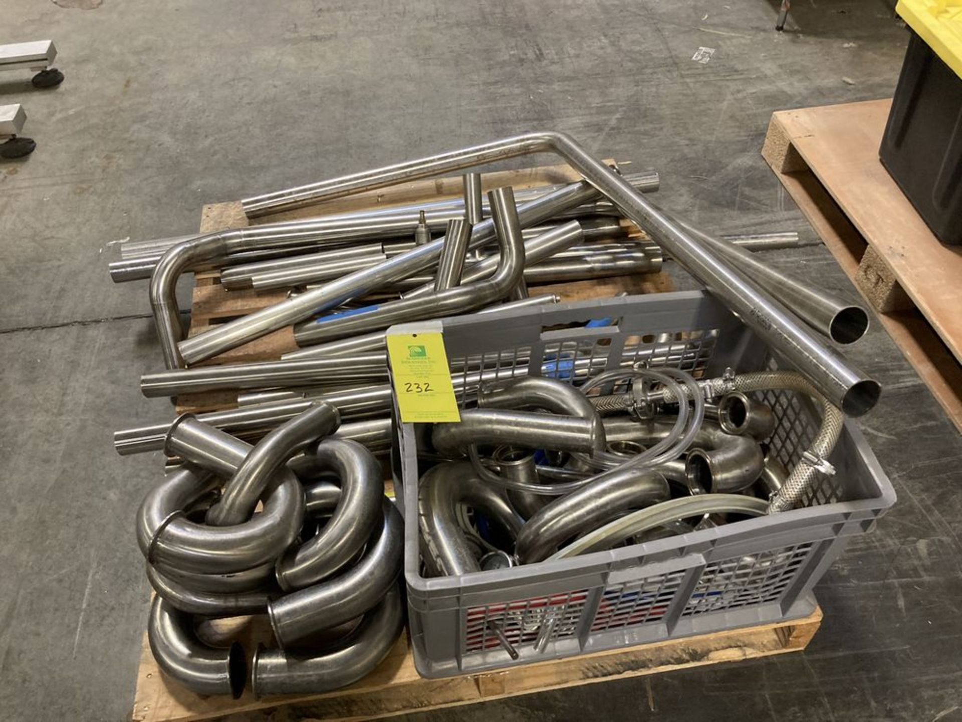 LOT OF PALLET, misc. stainless steel piping. ***Rigging and Loading Fee of $25 to be added to the