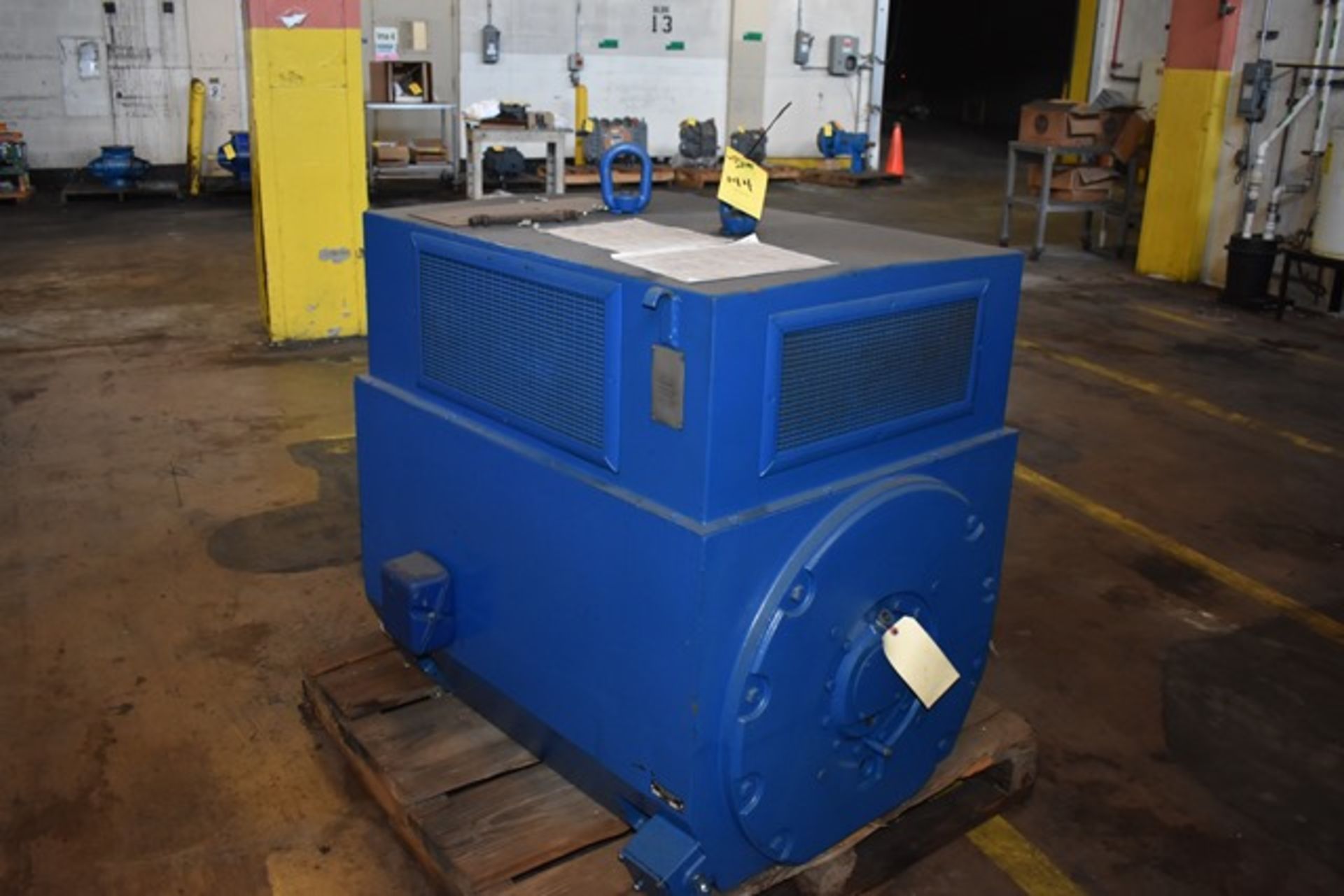 Siemens-Allis induction motor, model RG/134, s/n 751143991411, 600 hp, 4160 V, 60 Hz, 75.8 amps,