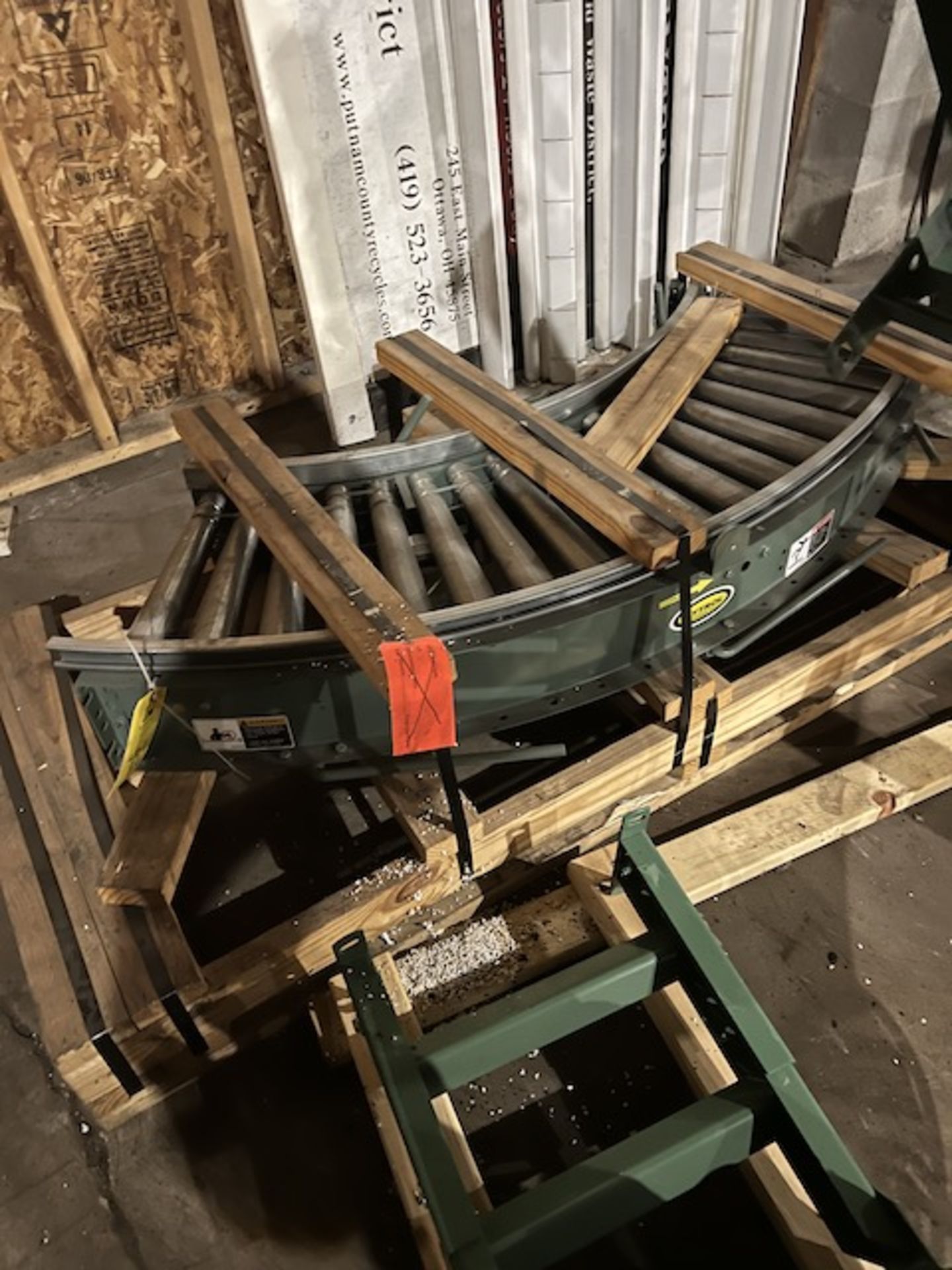 5 Pallets of Hytrol Green Conveyors, (2) 16'' x 113'', (1) 16'' x 102'' W/ 90 Turn, Located in Ottaw - Image 14 of 14