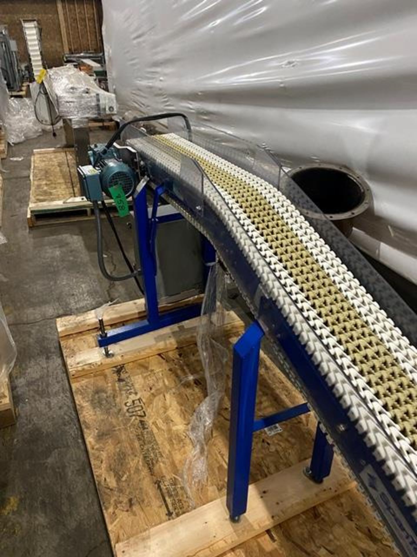 Incline Belt Conveyor, Located in Ottawa, OH