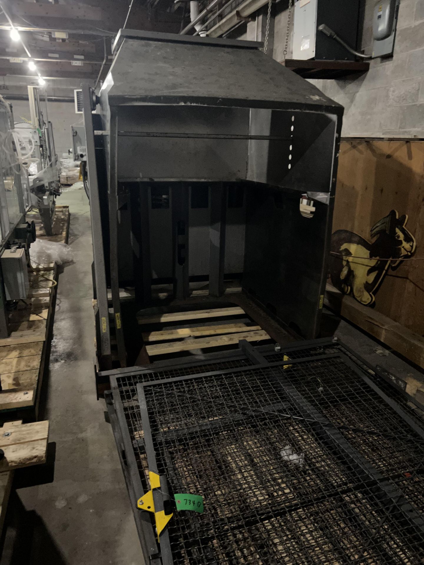 NBE Pallet Inverter (AD), Located in Ottawa, OH