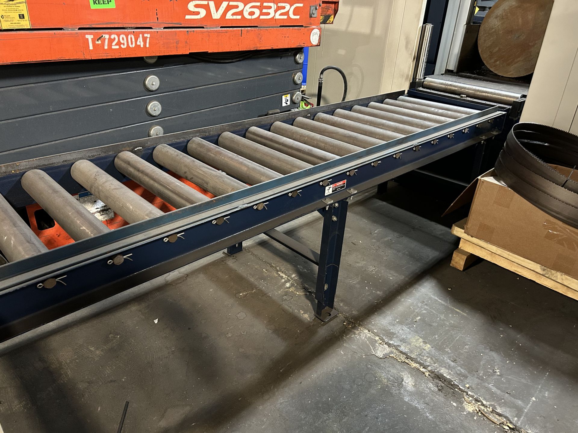 Gravity Conveyor, Tread Width 25'', 120'' L, Rigging/Loading Fee: $30 - Image 2 of 3