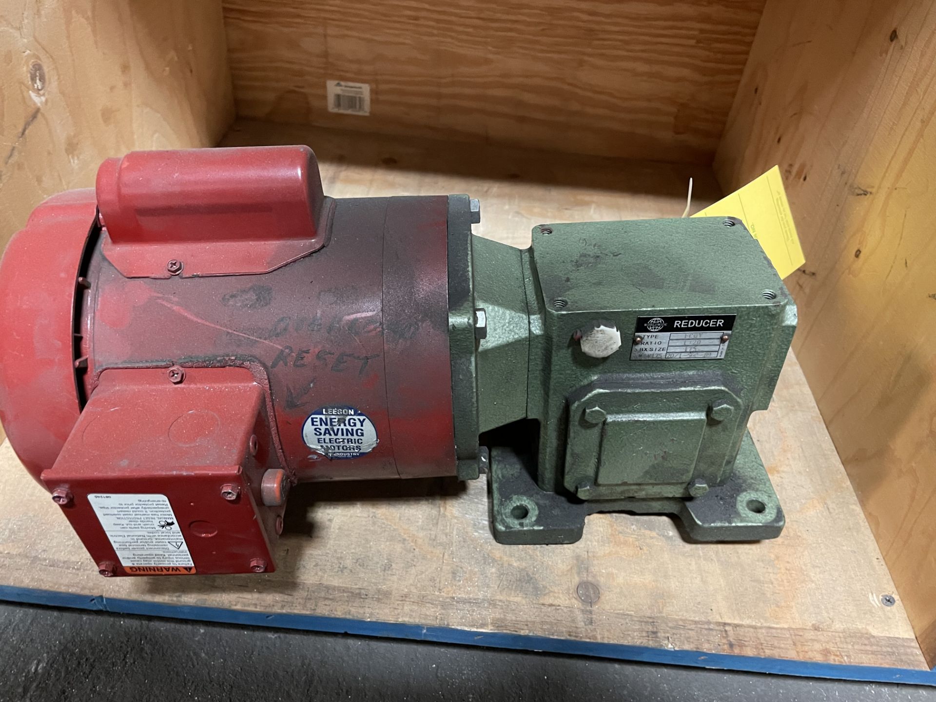 Leeson 1/2 HP Motor with Gear Reducer, Rigging/Loading Fee: $10 - Image 4 of 4