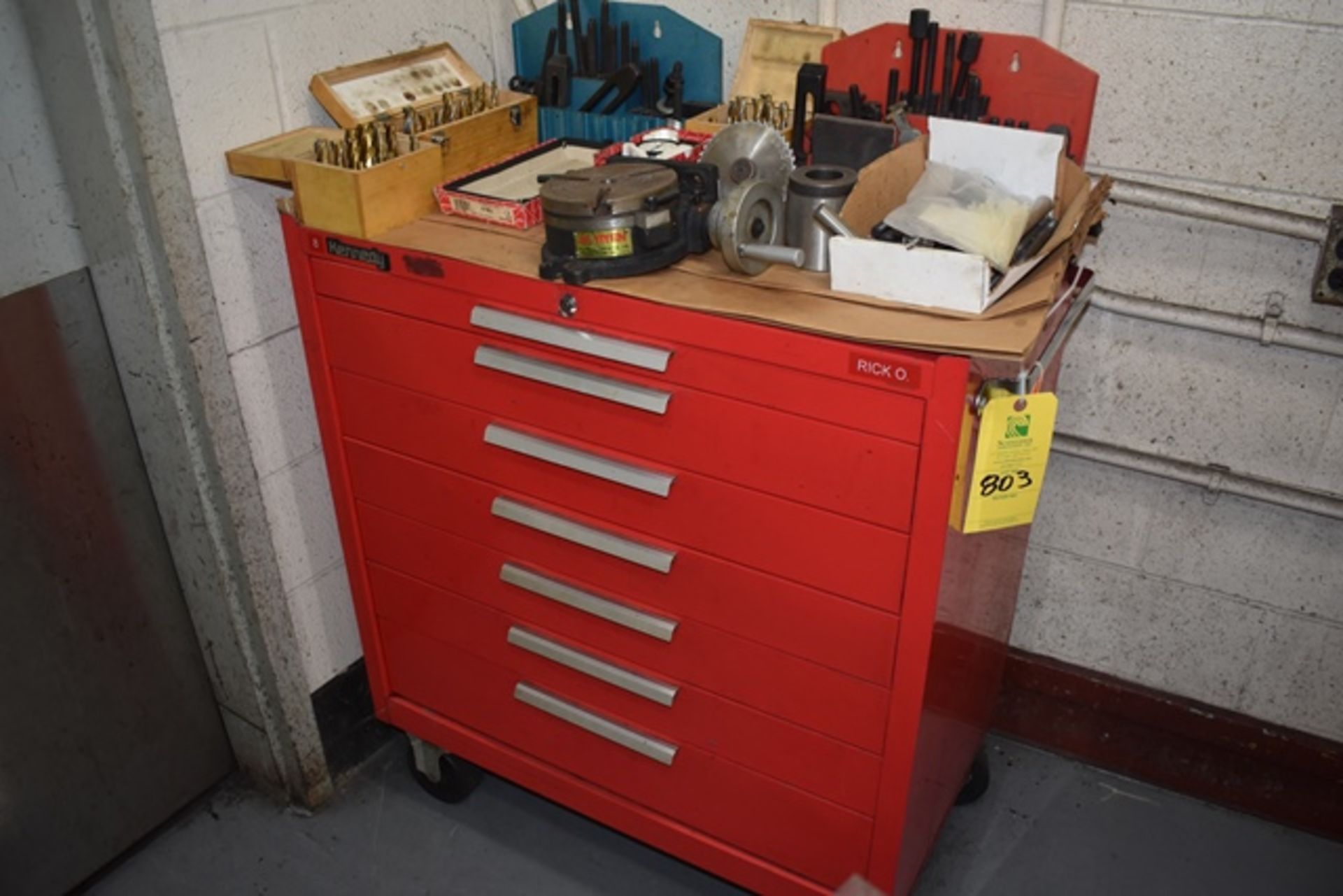 Kennedy, tool cabinet, 7-drawer with contents (machine tooling)