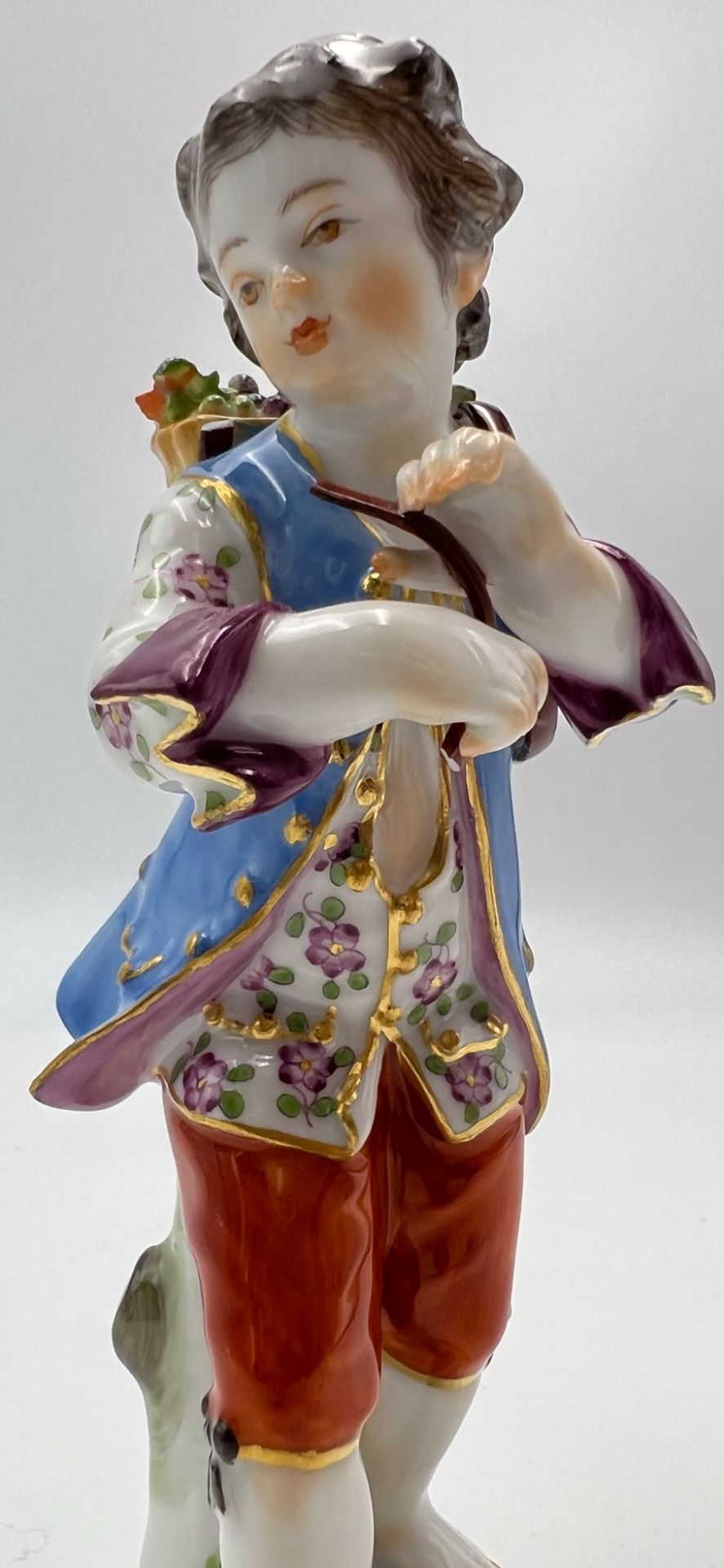 Figur ''Knabe mit Weinkiepe''. Meissen, 1. Wahl. - Image 6 of 11