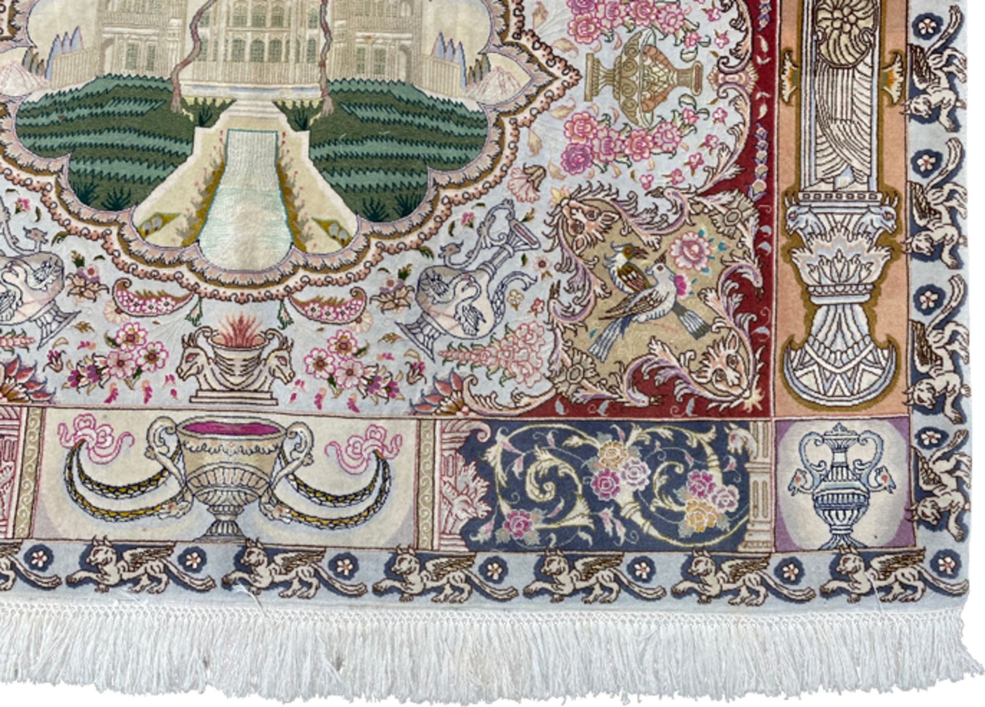 Täbriz Iran. Bildteppich mit Korkwolle mit Seide auf Seide. Signiert. - Bild 6 aus 10