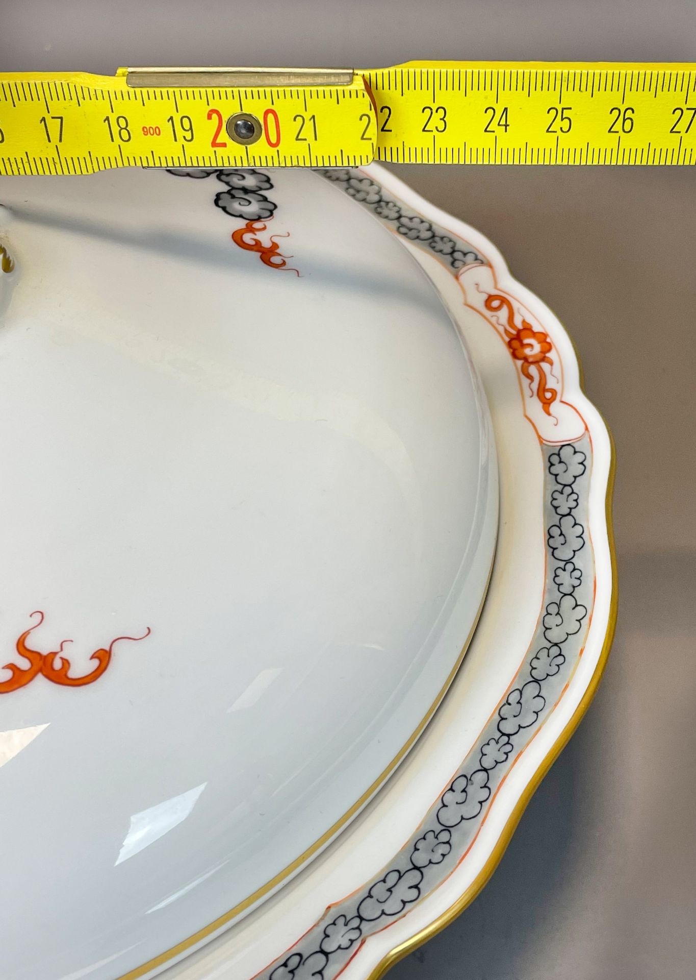 Deckelterrine Meissen. "Schwarzer Ming-Drache". - Image 14 of 15