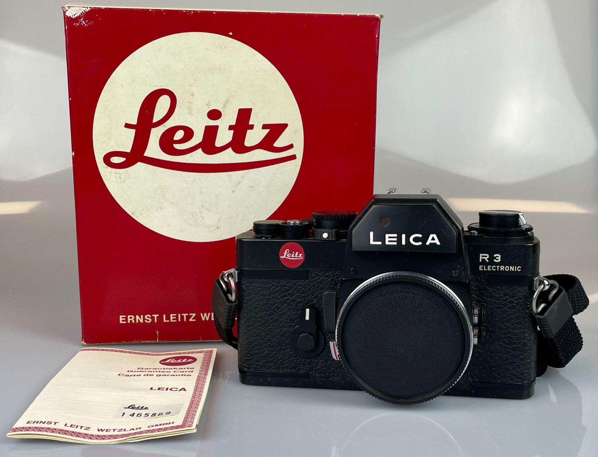 Kameragehäuse Leica R3 Electronic. Ohne Objektiv.