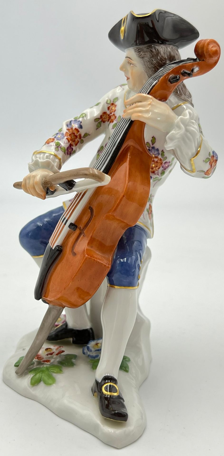 Figur "Bassgeiger". Meissen. 1. Wahl. - Bild 3 aus 11