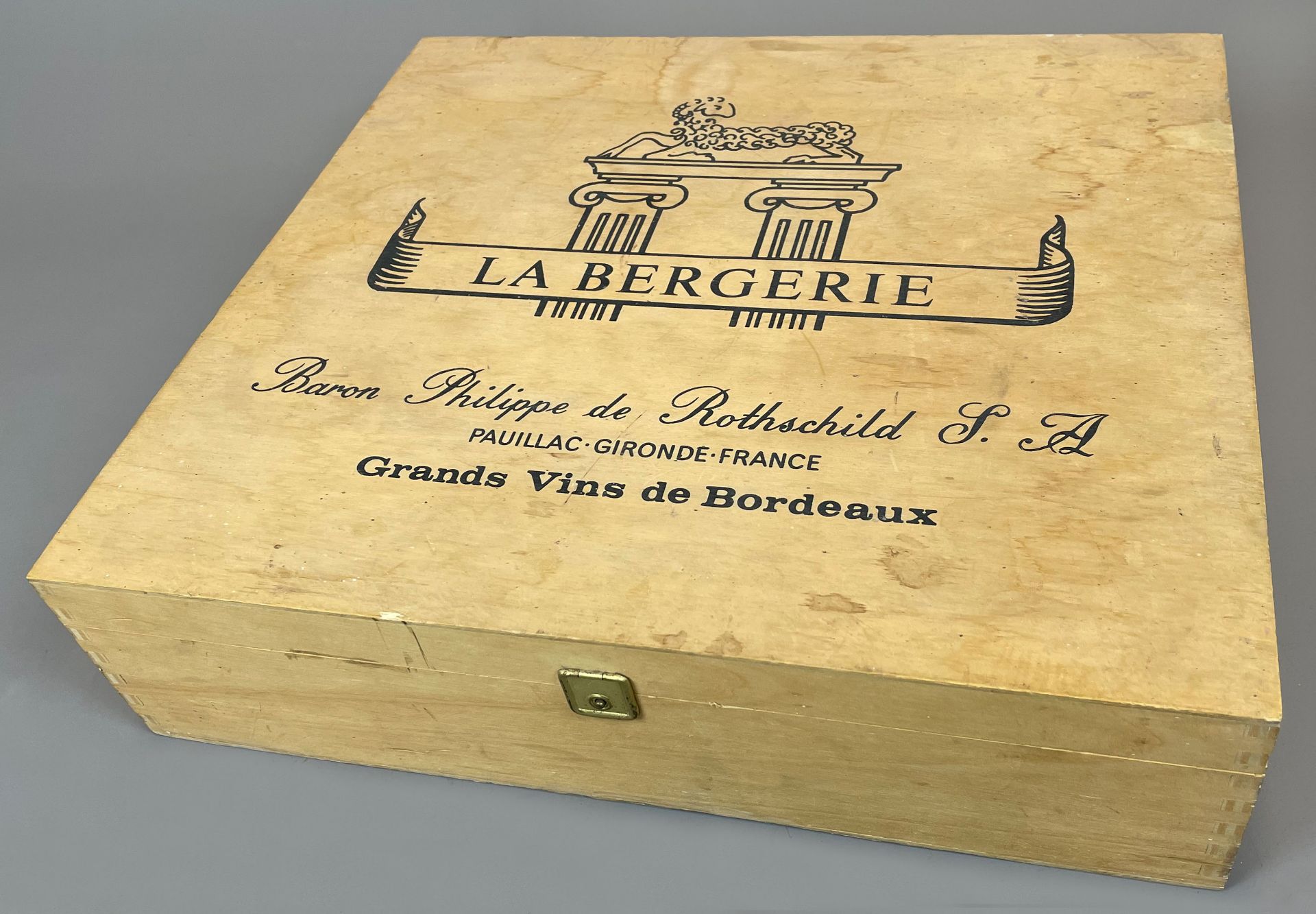 Set aus 4 Weinflaschen. Bordeaux. La Bergerie Baron Philippe de Rothschild S.A. - Bild 4 aus 4