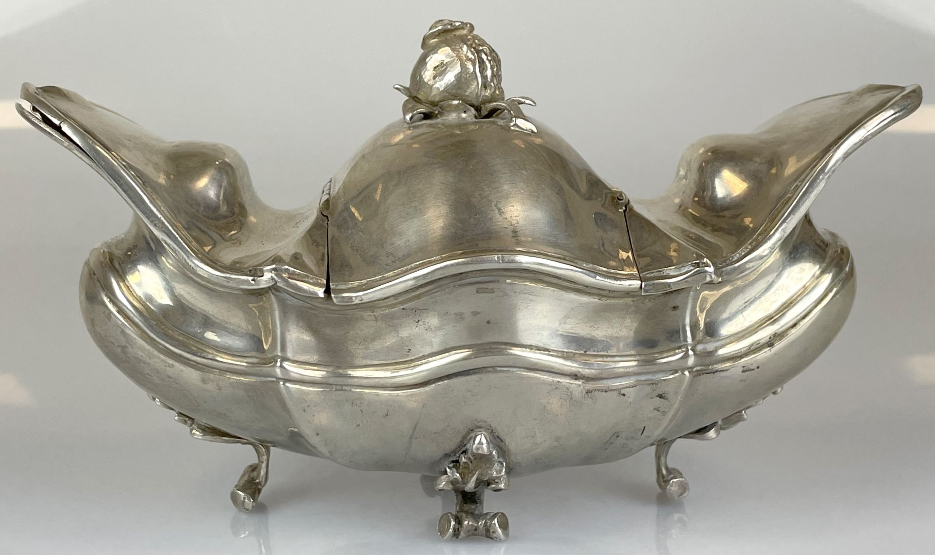 Deckelsauciere 800 Silber. Wohl Frankreich 19. Jahrhundert. - Image 3 of 15