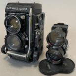 Kamera Mamiya C330 Professional F mit 2 Objektiven. Japan.