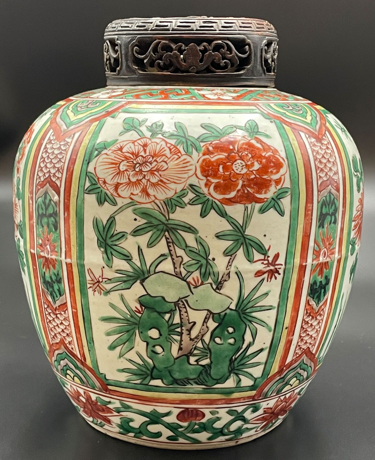 Potpourri-Vase. China. 20. Jahrhundert. - Bild 3 aus 15