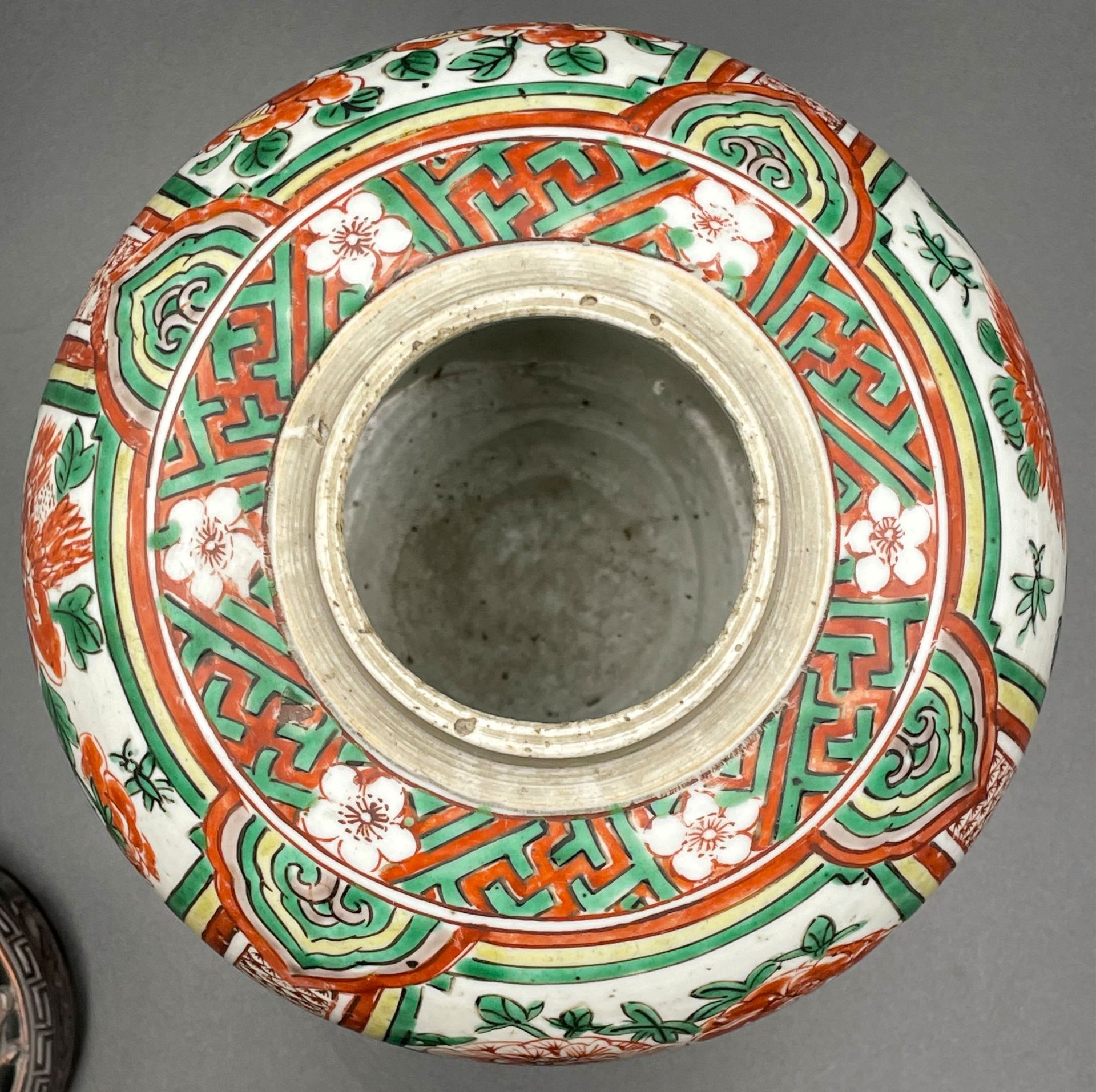 Potpourri-Vase. China. 20. Jahrhundert. - Bild 11 aus 15