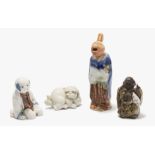 Lot: 3 Porzellan-Netsuke und 1 kleine Porzellanfigur