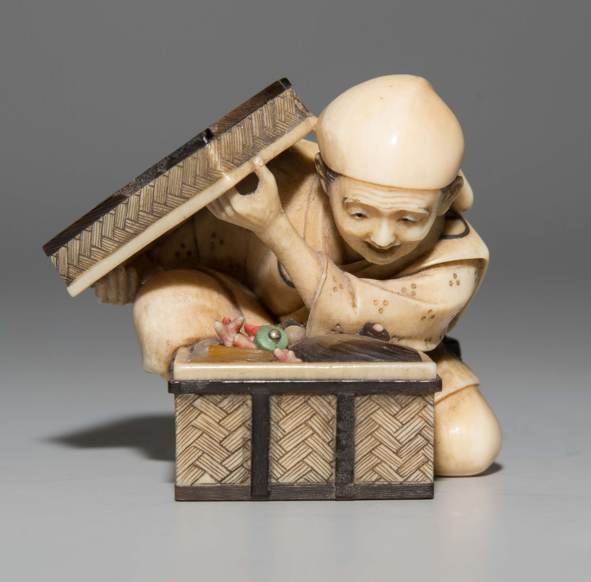 Netsuke von Yasuaki (Homei) - Bild 2 aus 8