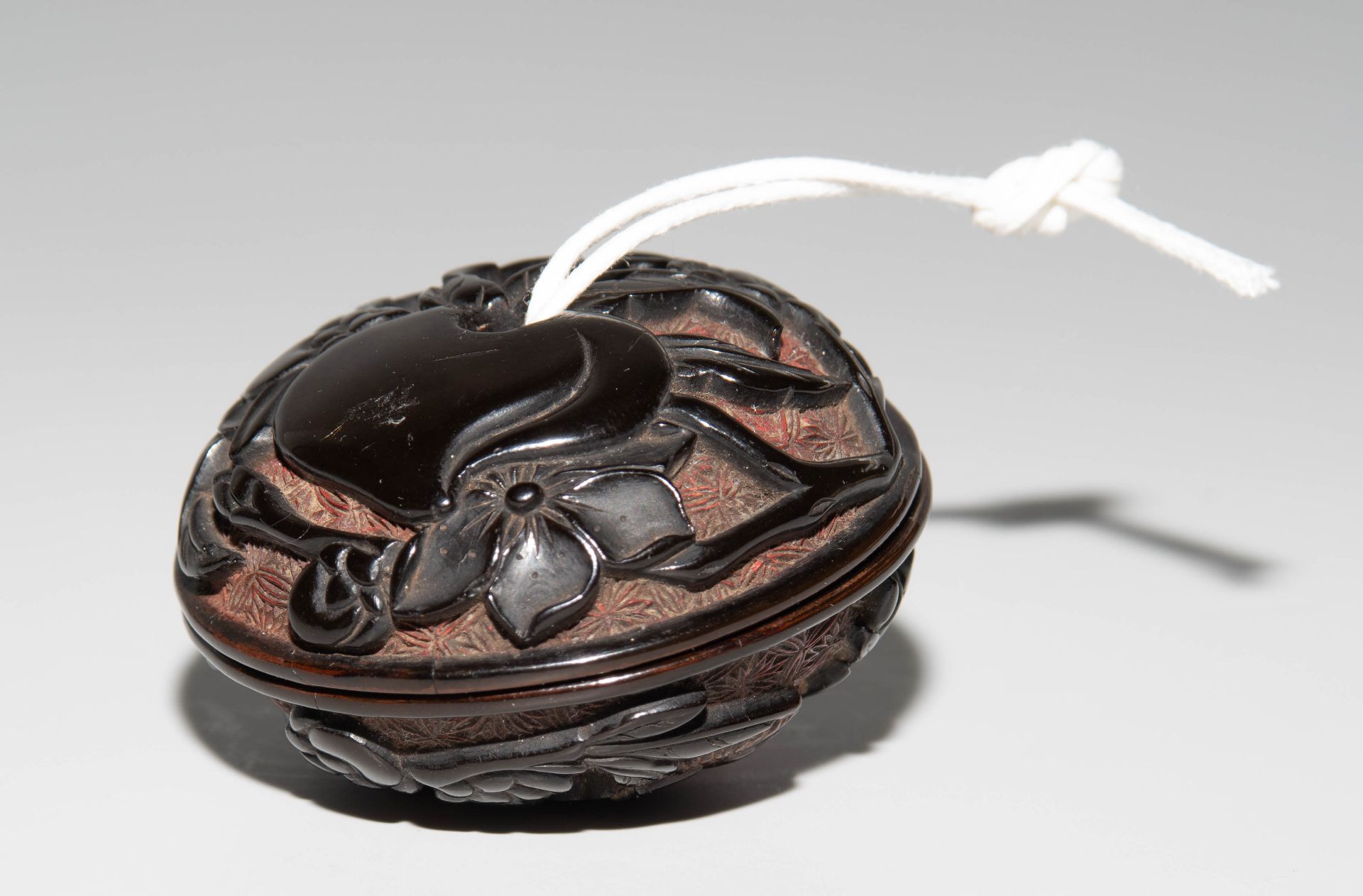 Lot: 2 Manjû-Netsuke - Bild 12 aus 12