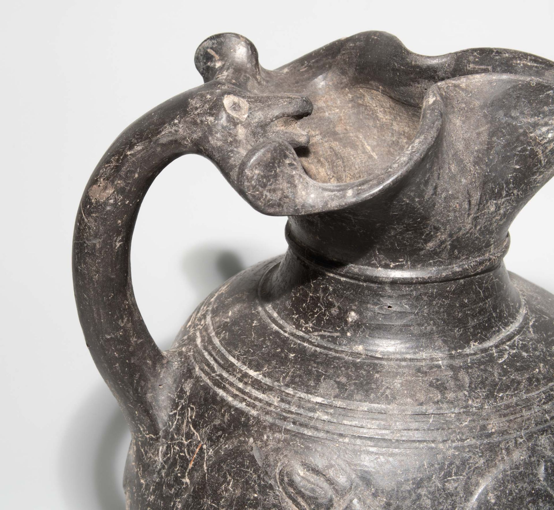 Oinochoe - Image 7 of 7