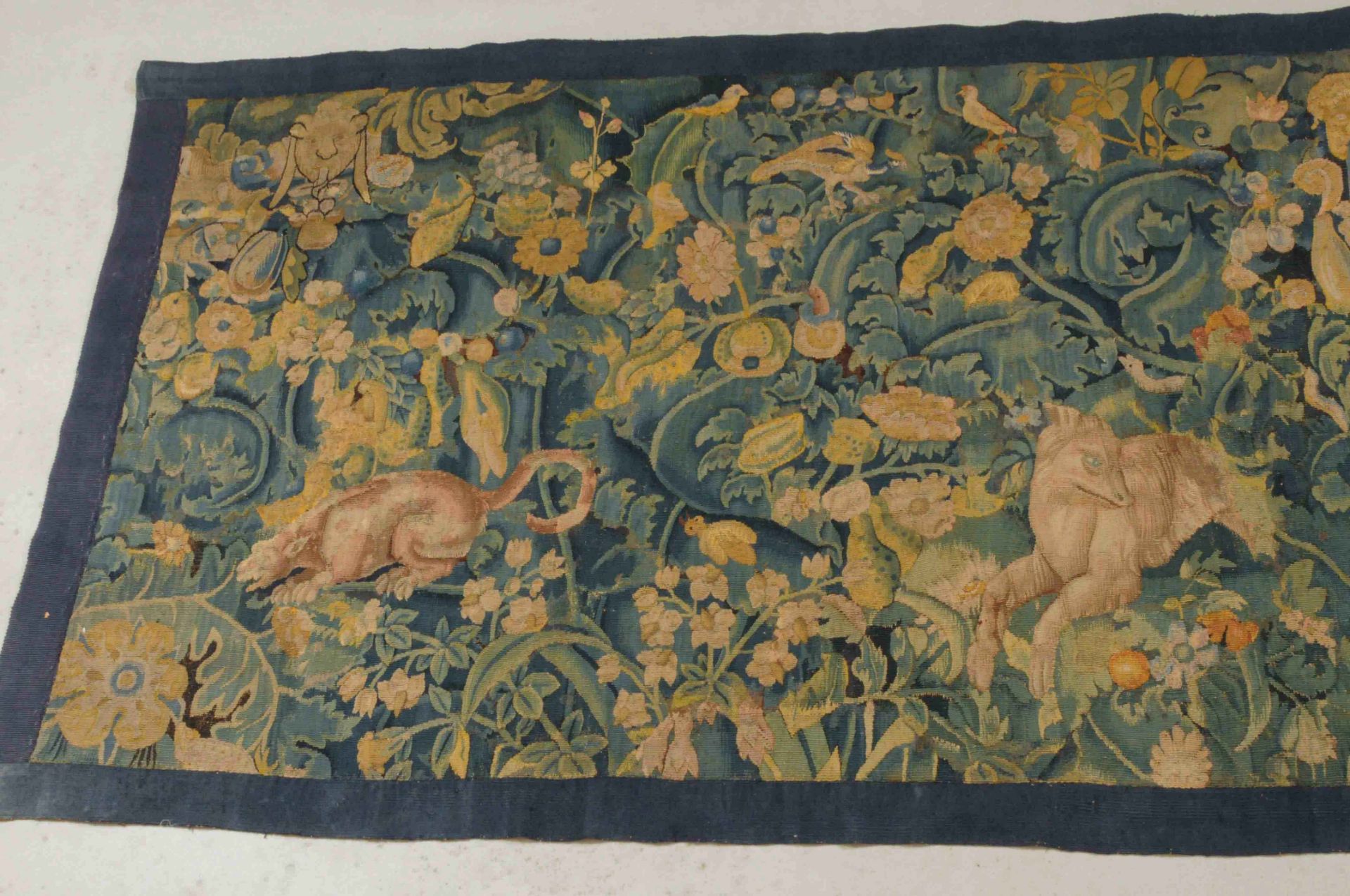 Feuille de Chou-Tapisserie Fragment - Image 4 of 14