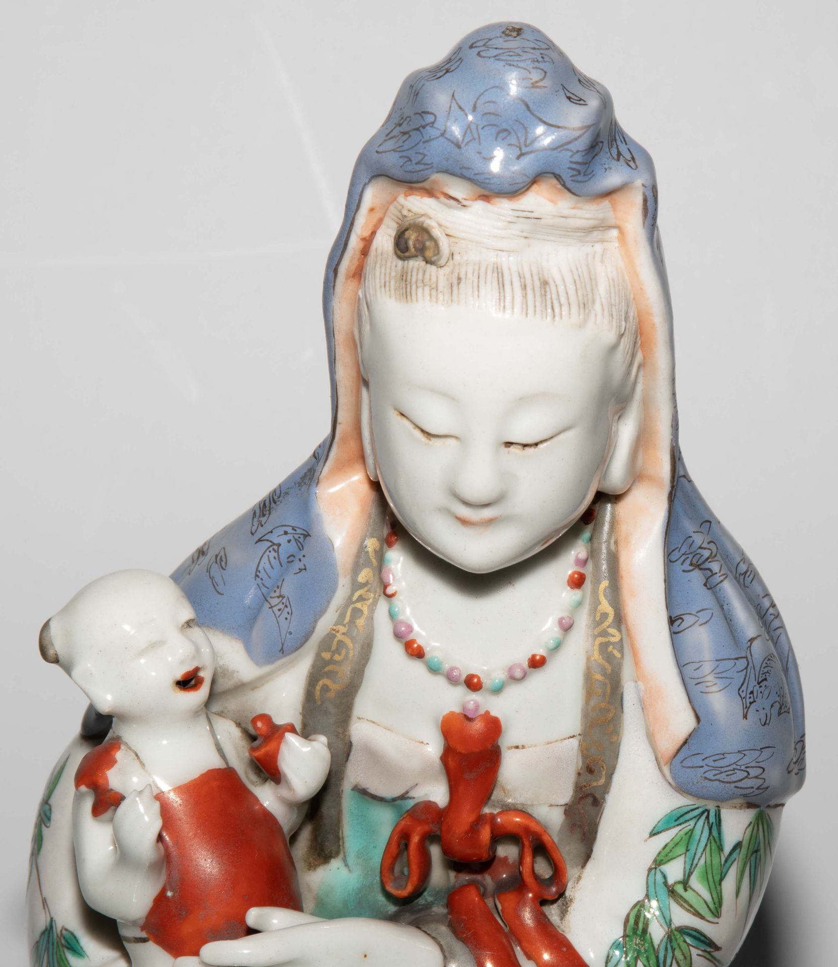 Guanyin mit Kind - Bild 6 aus 10