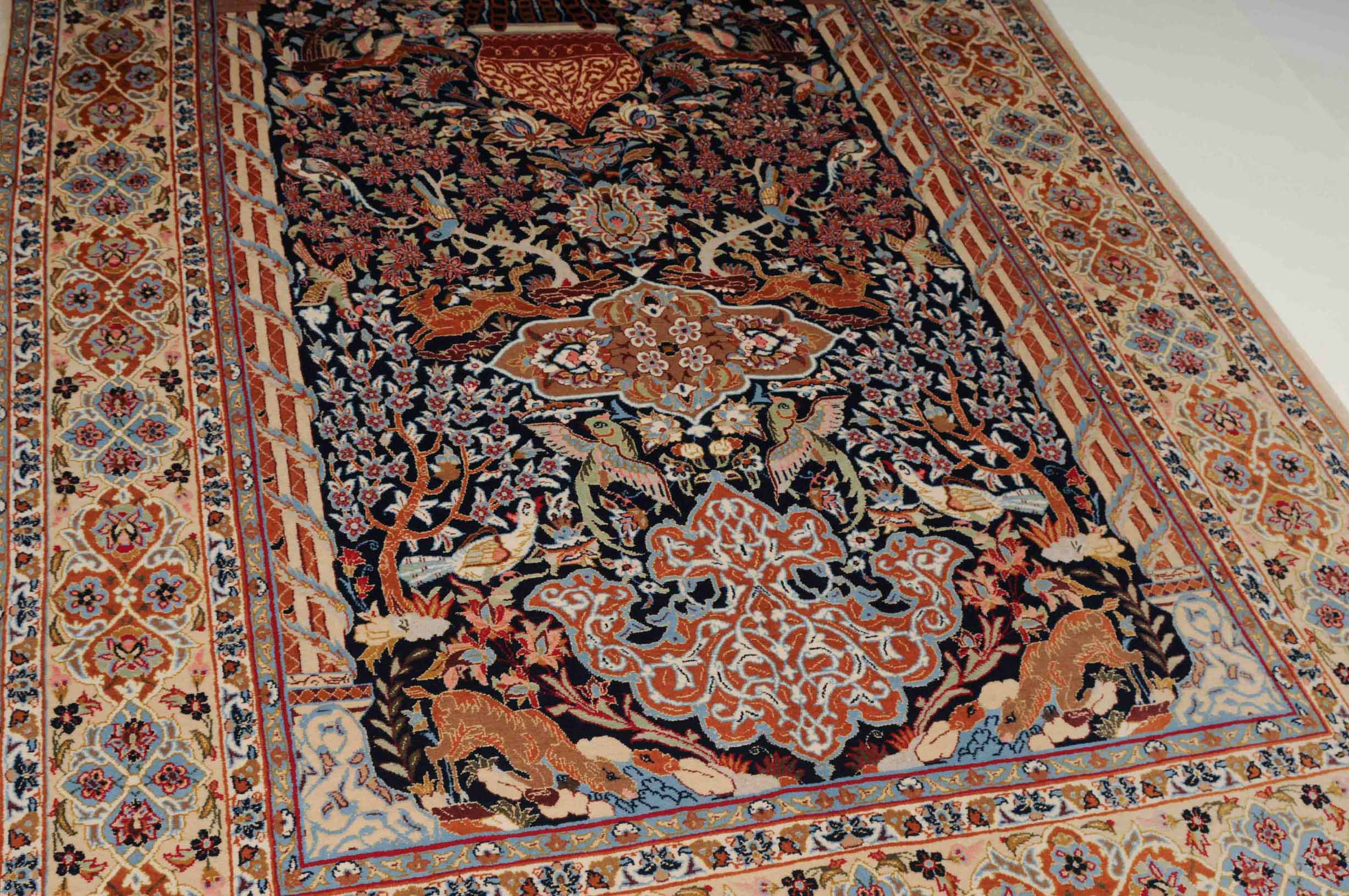 Isfahan - Image 4 of 13