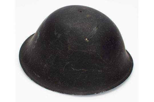 Stahlhelm - Bild 1 aus 2