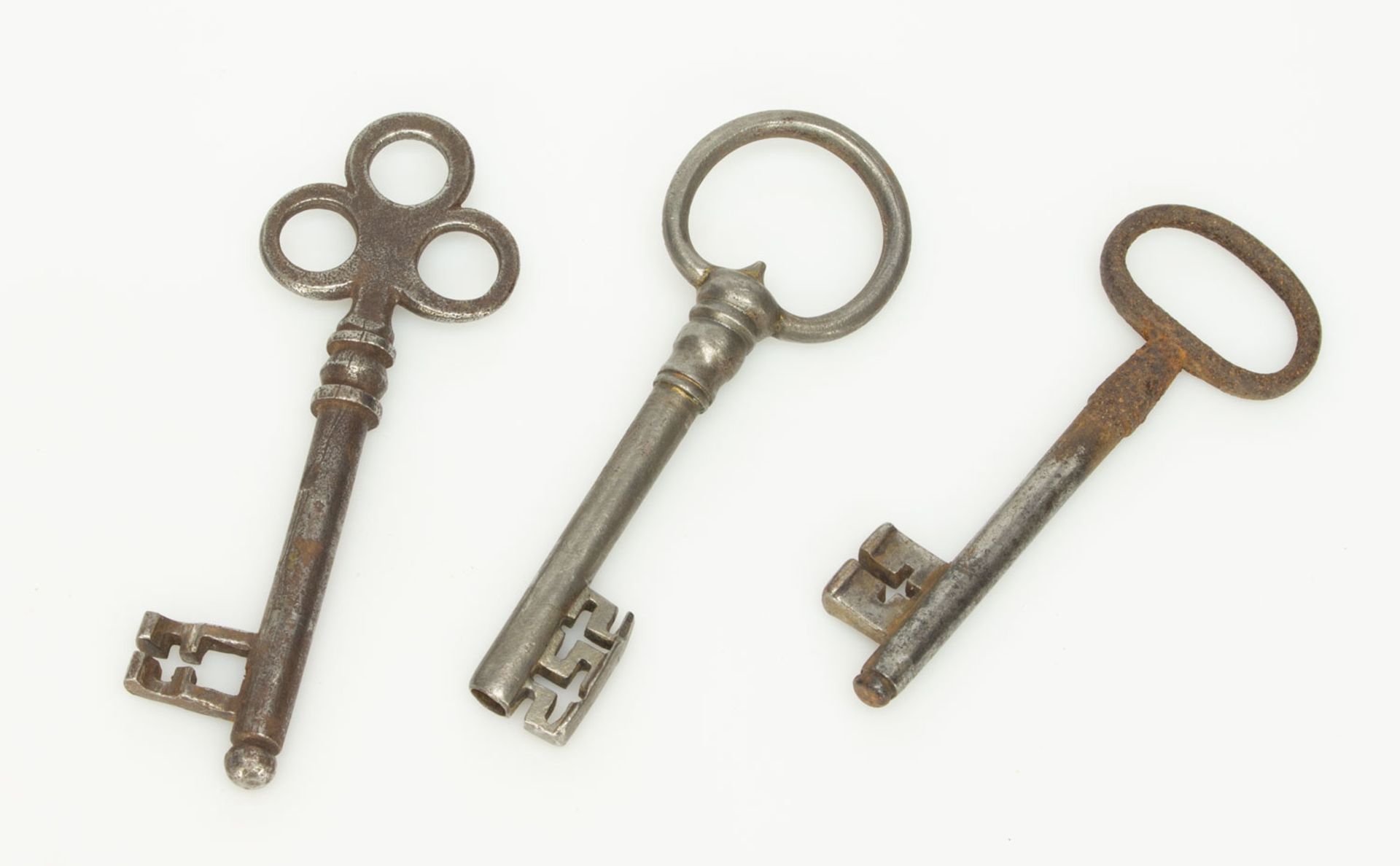 3 antike Schlüssel